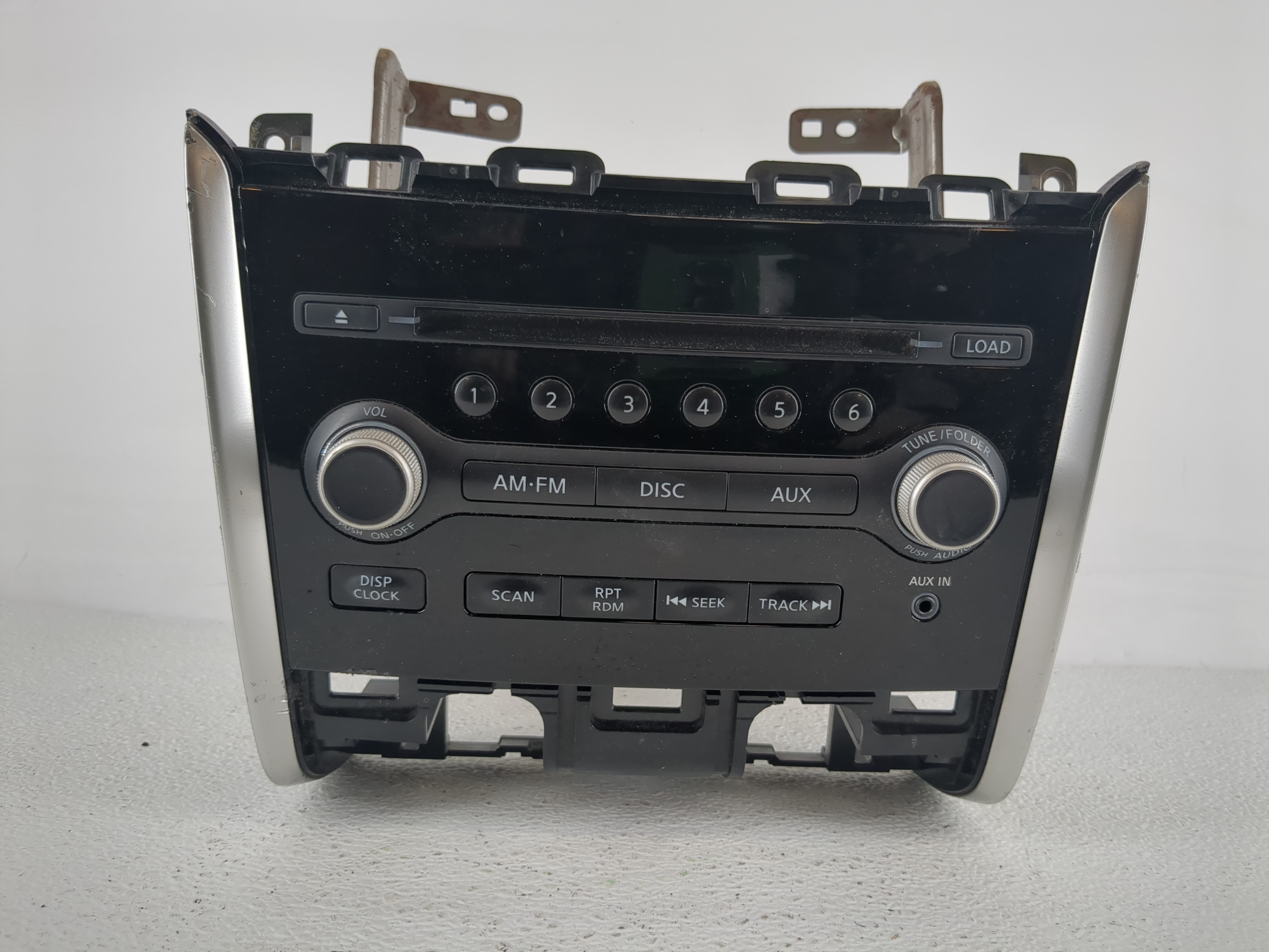 2013-2014 Nissan Pathfinder Am Fm Cd Player Radio Receiver 1153649 - Oemusedautoparts1.com