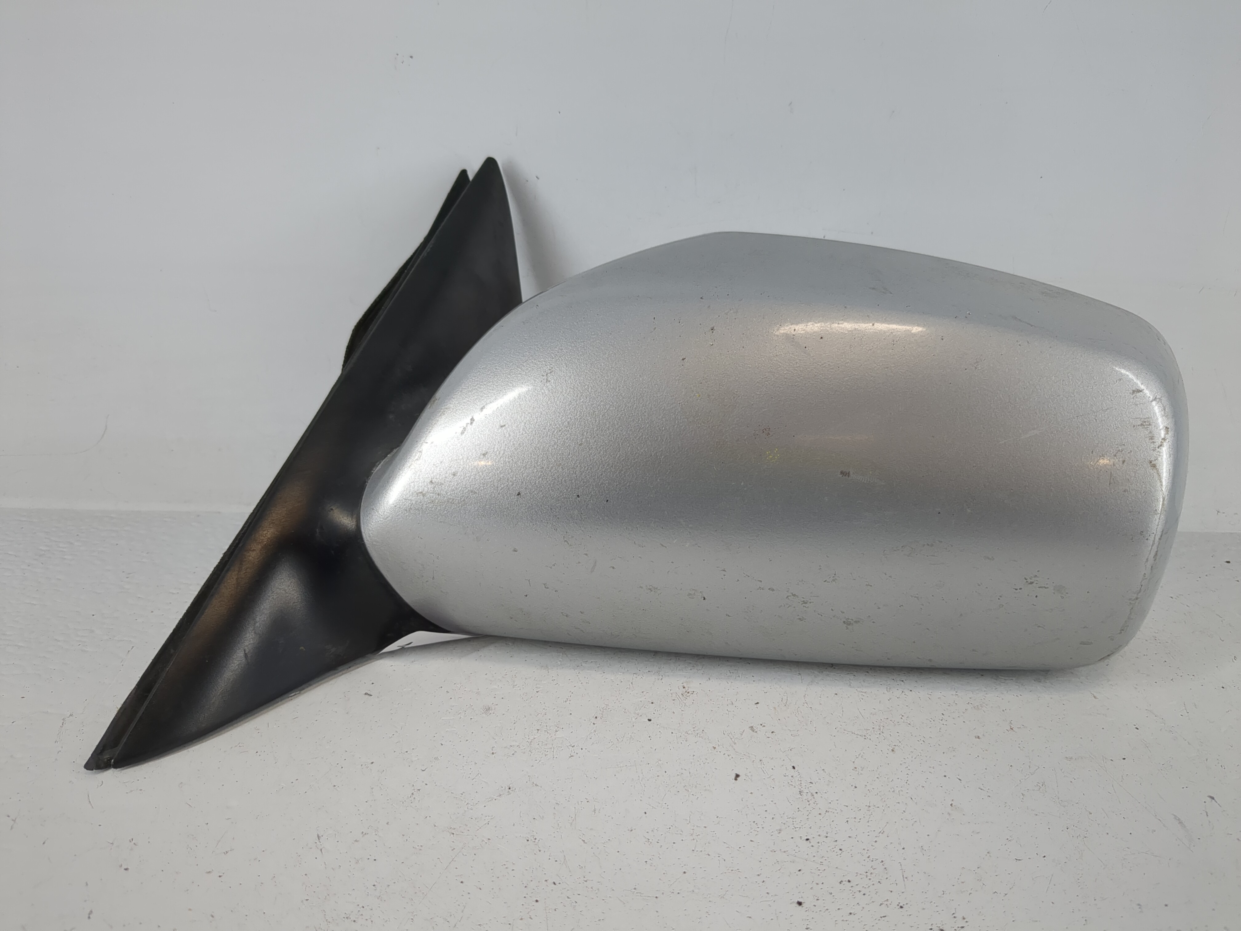 2007-2011 Toyota Camry Driver Left Side View Power Door Mirror Silver 1153658 - Oemusedautoparts1.com