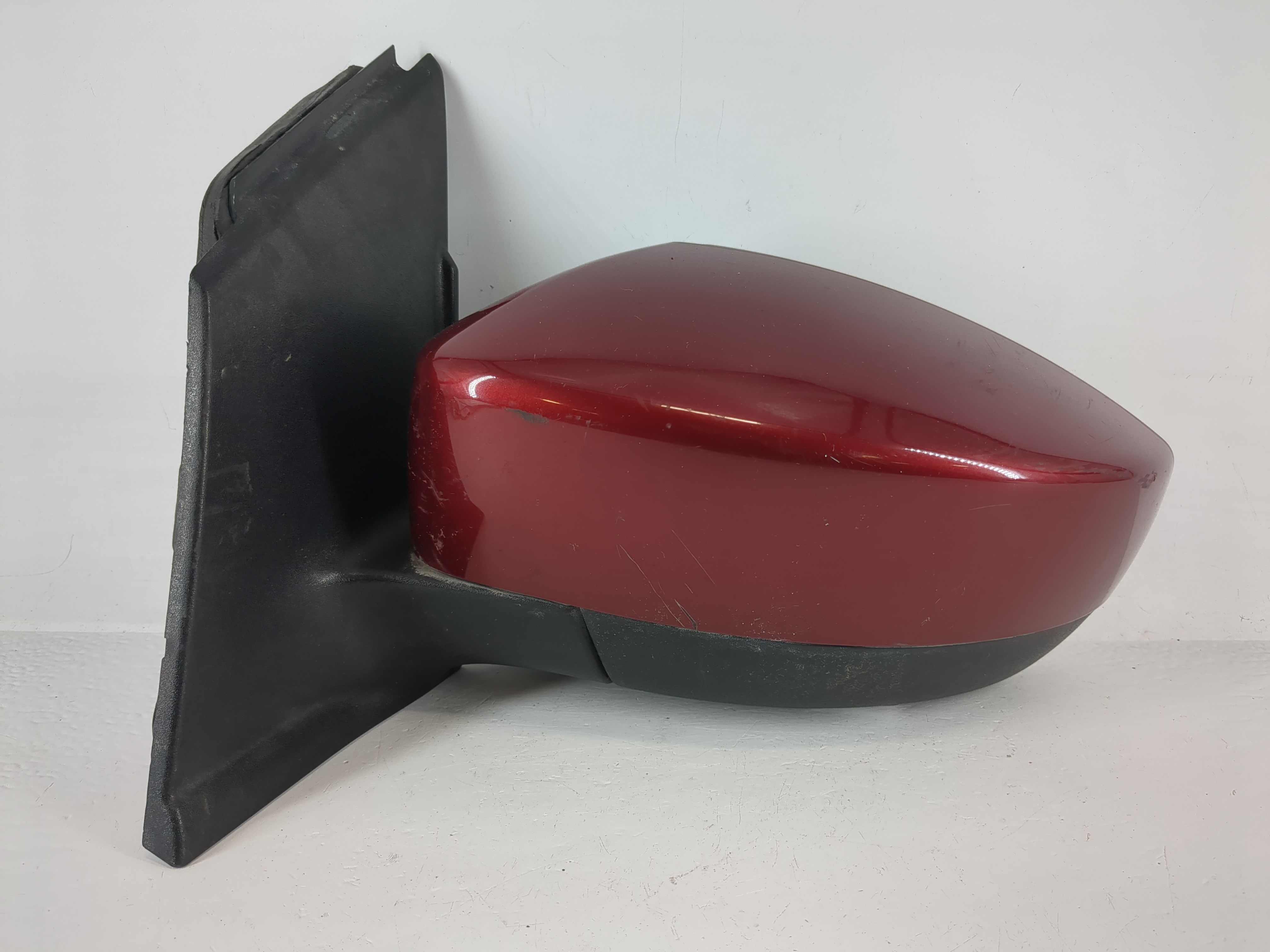 2010-2012 Ford Escape Driver Left Side View Power Door Mirror Red 1153663 - Oemusedautoparts1.com