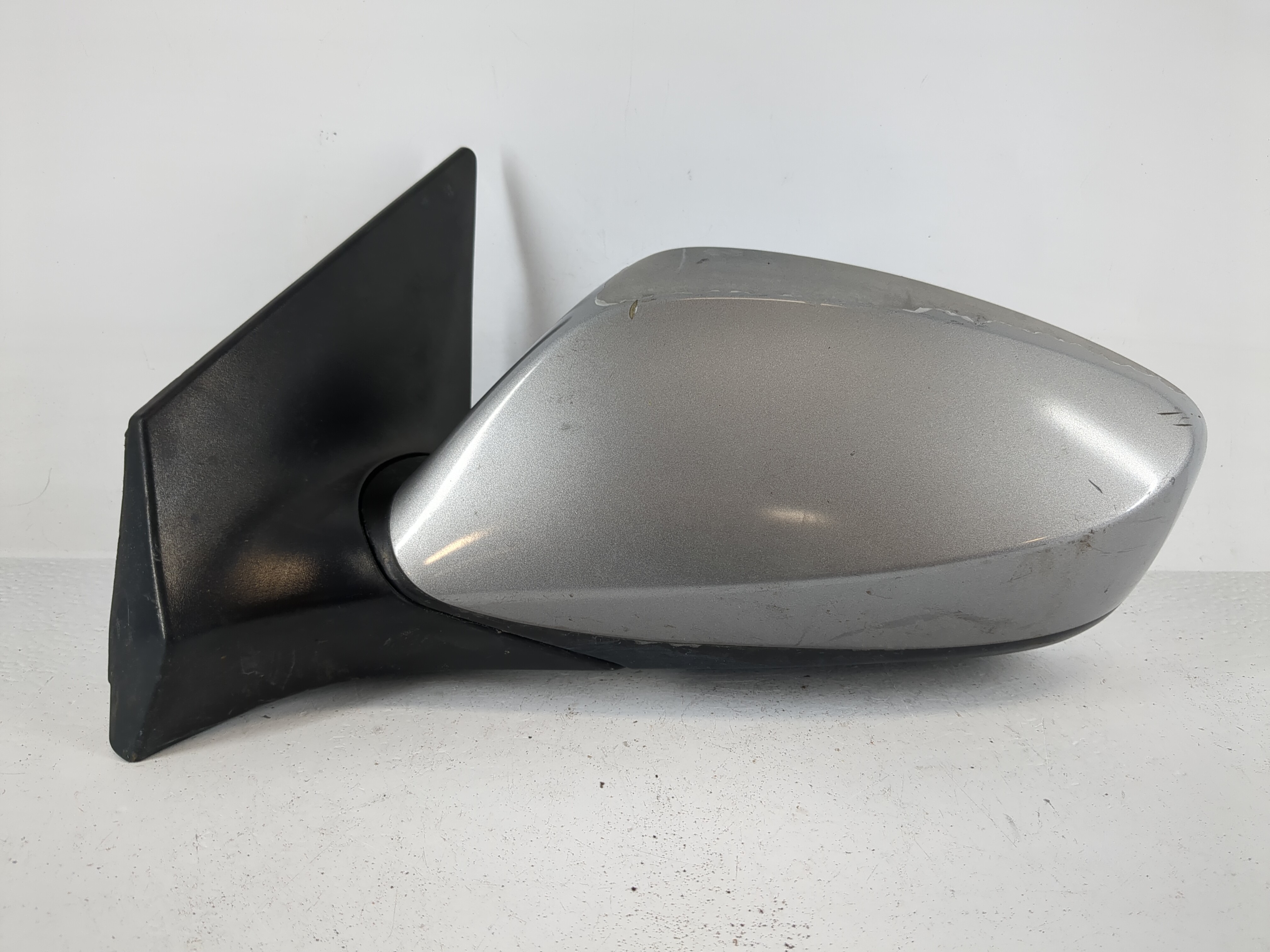 2011-2015 Hyundai Elantra Driver Left Side View Power Door Mirror Grey 1153667 - Oemusedautoparts1.com