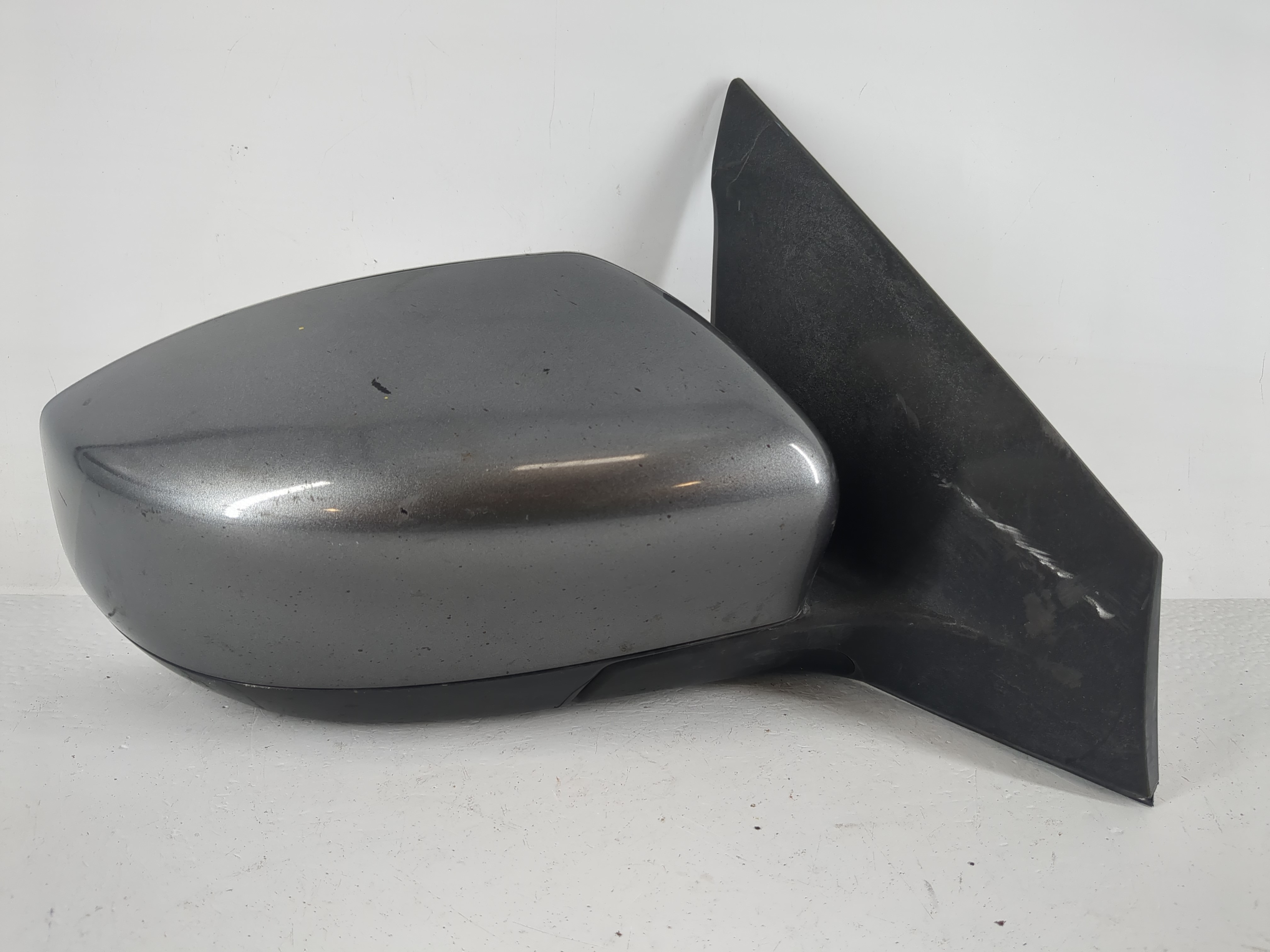 2016-2019 Nissan Sentra Passenger Right Side View Power Door Mirror 1153703 - Oemusedautoparts1.com