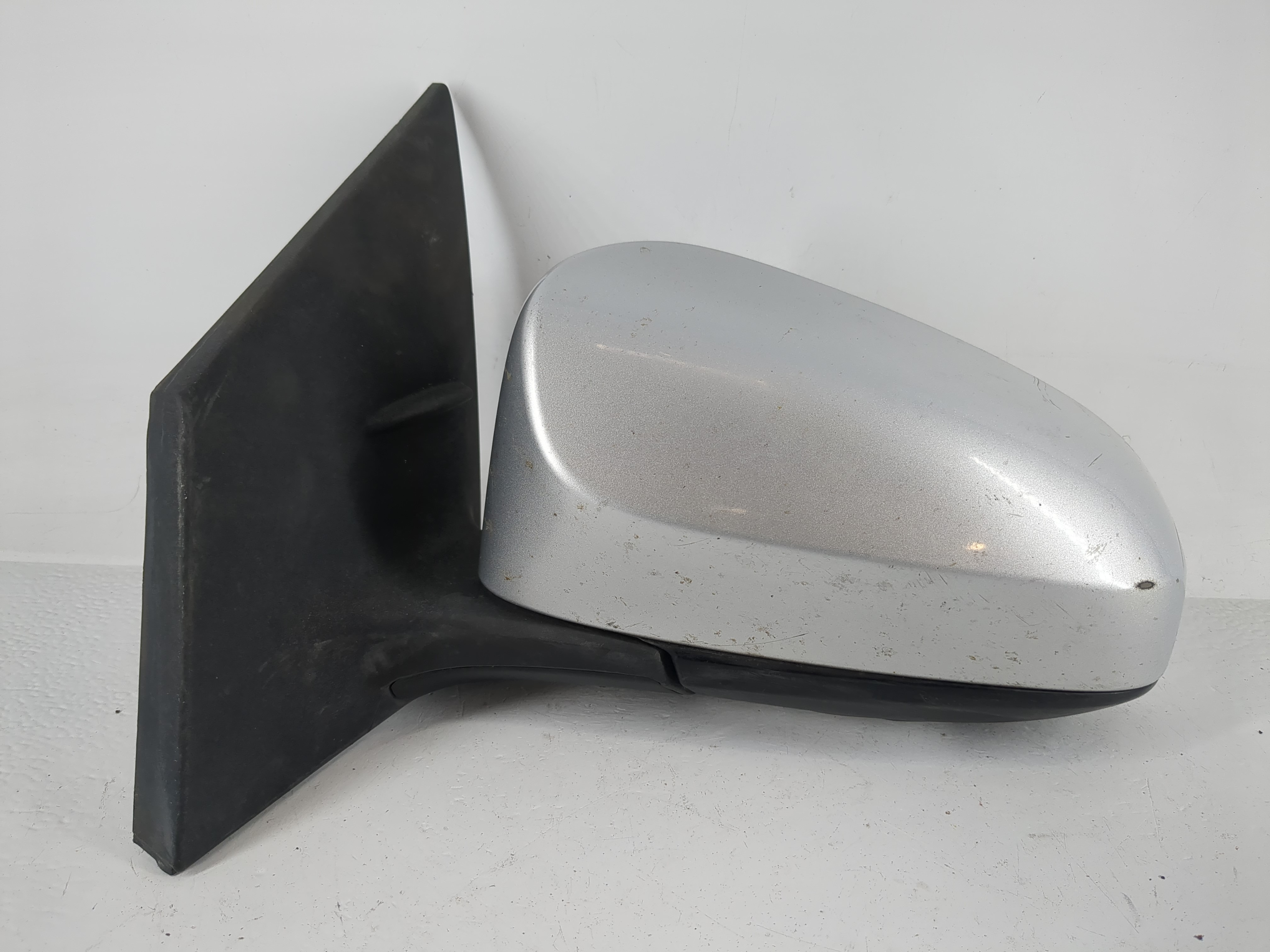 2014-2019 Toyota Corolla Driver Left Side View Power Door Mirror Silver 1153704 - Oemusedautoparts1.com