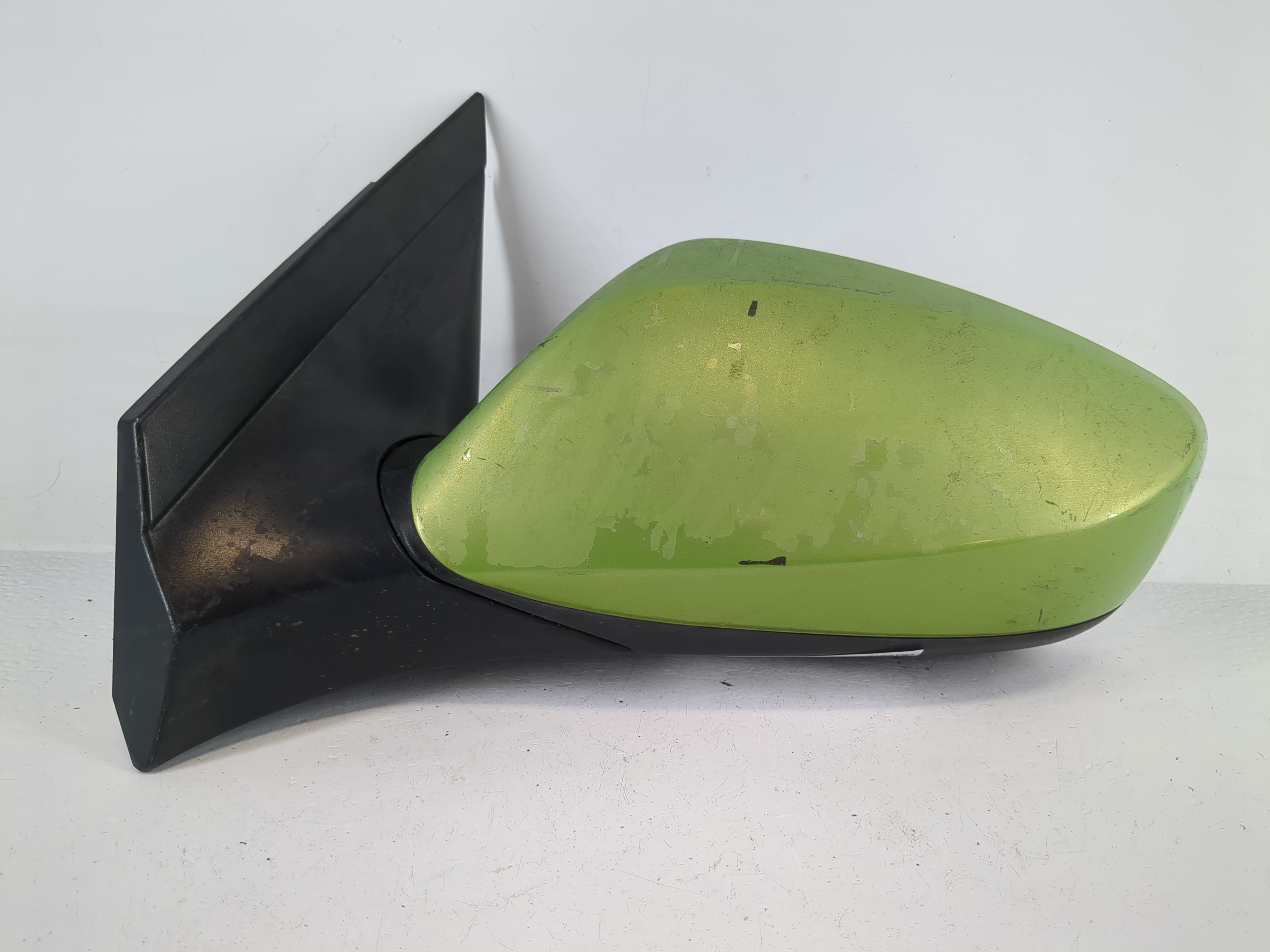 2012-2017 Hyundai Accent Driver Left Side View Power Door Mirror Lime 1153720 - Oemusedautoparts1.com