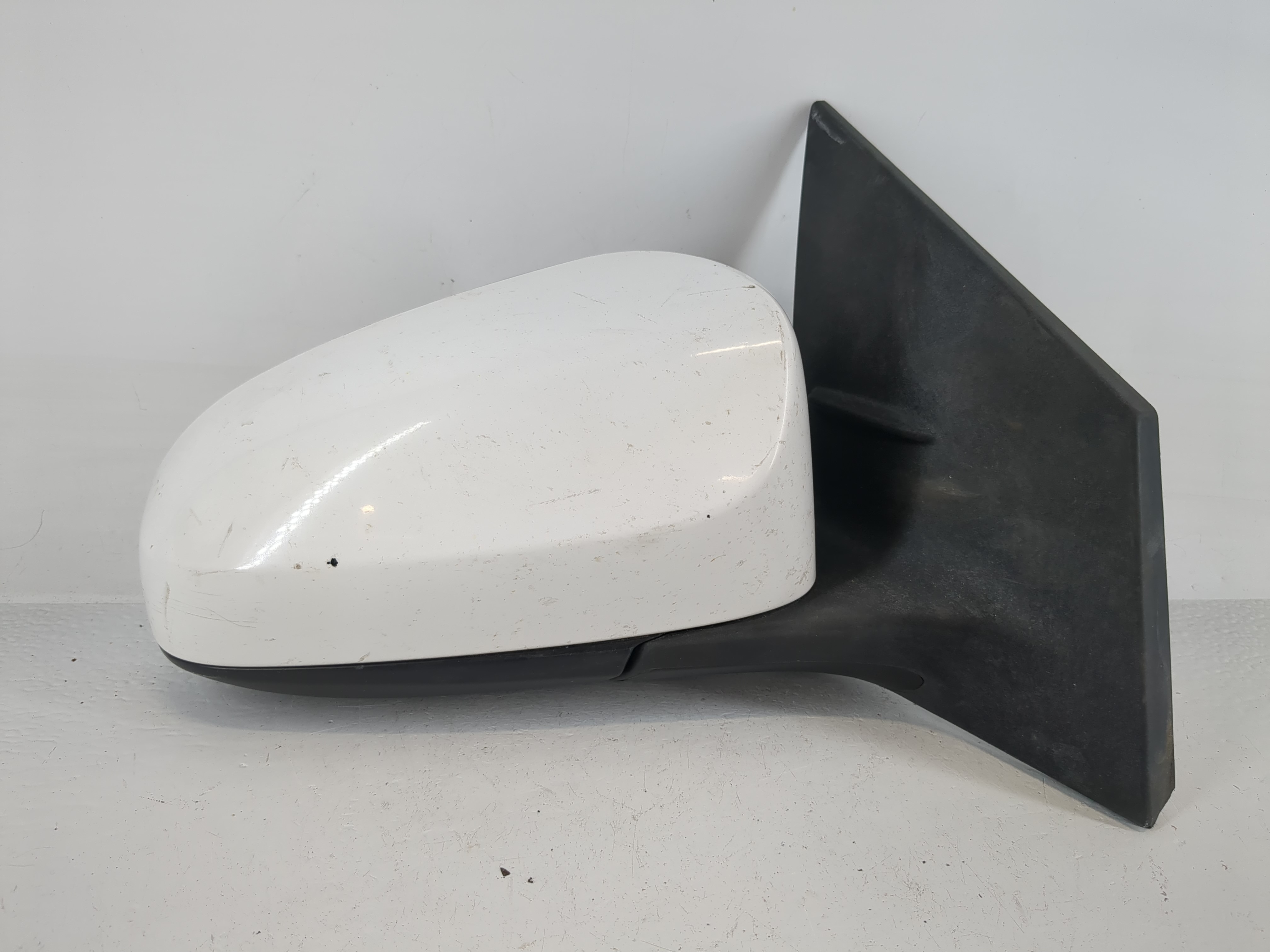 2014-2019 Toyota Corolla Passenger Right Side View Power Door Mirror 1153730 - Oemusedautoparts1.com