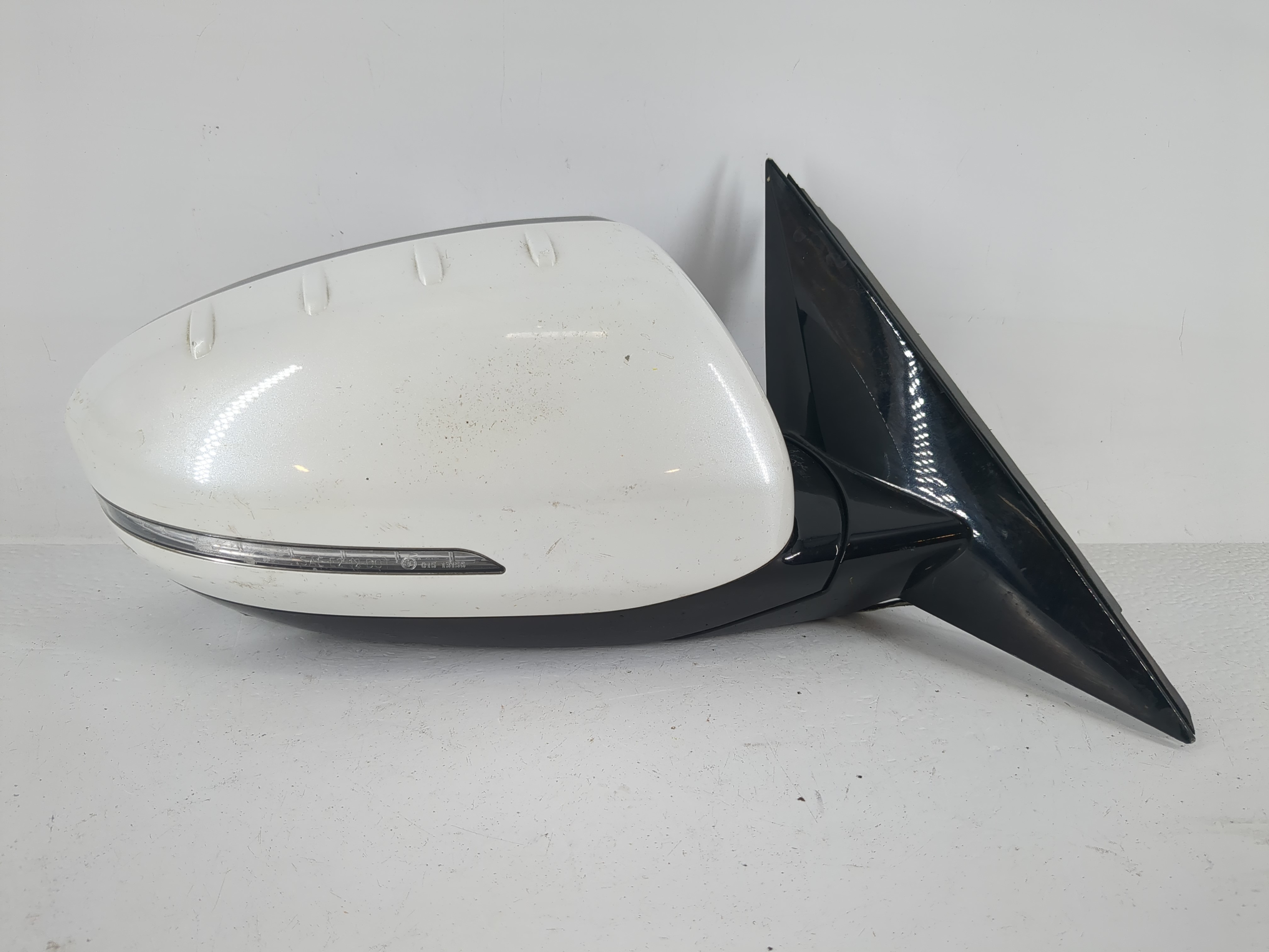2014-2016 Kia Cadenza Passenger Right Side View Power Door Mirror White 1153781 - Oemusedautoparts1.com