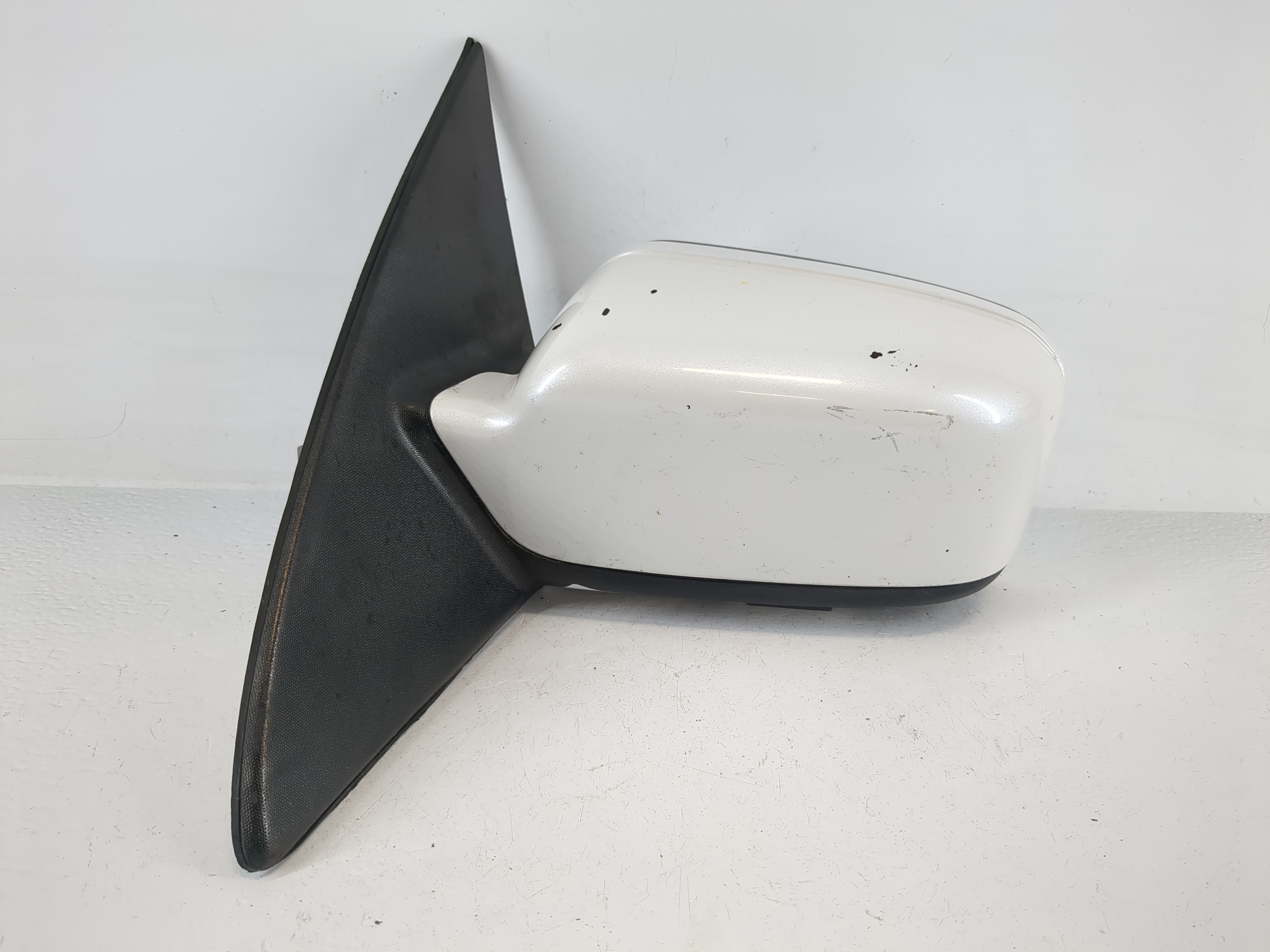 2006-2010 Ford Fusion Driver Left Side View Power Door Mirror White 1153790 - Oemusedautoparts1.com