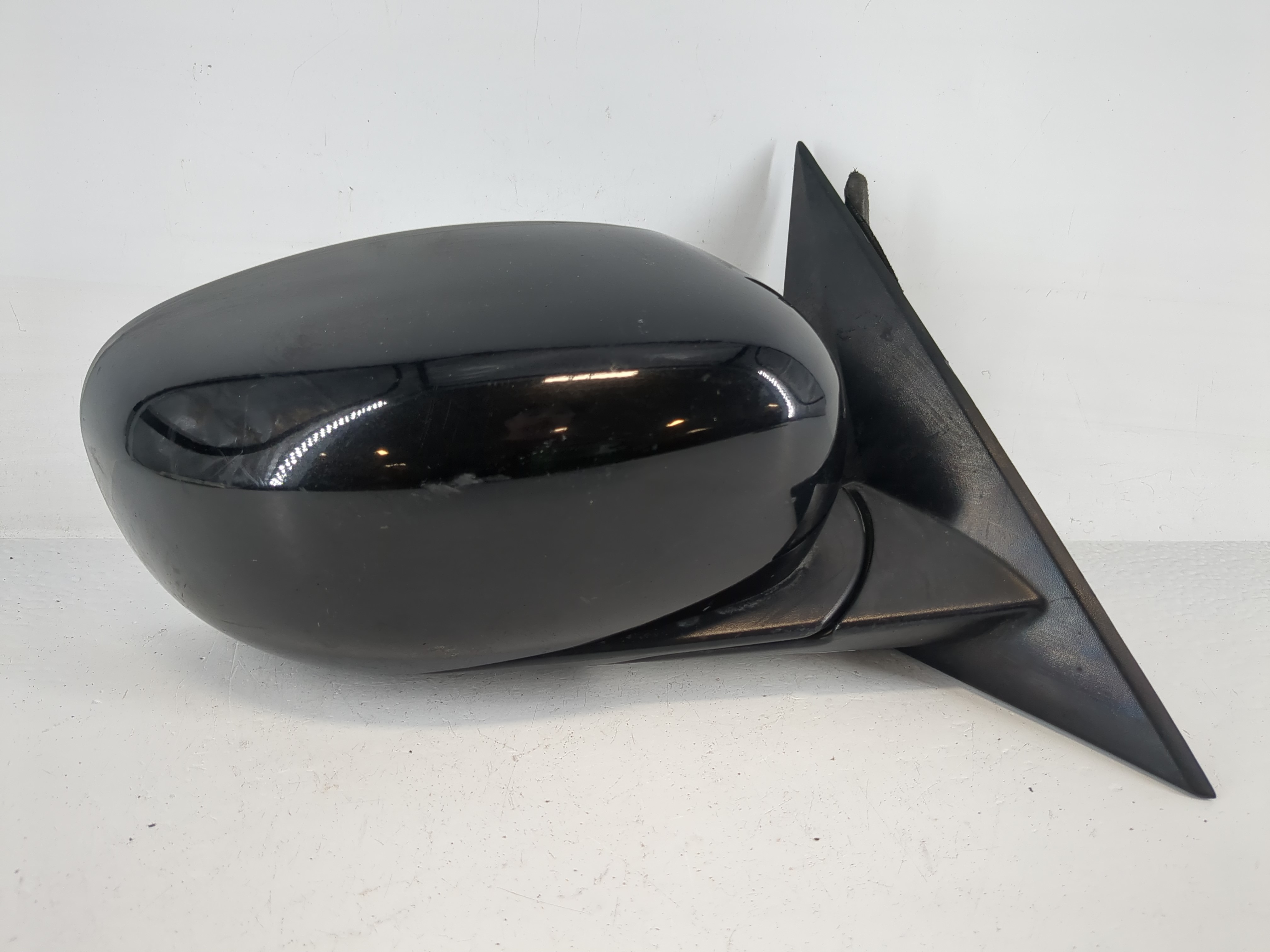 Picture of Chrysler 300 Am Fm Cd Player Radio Receiver 1153804