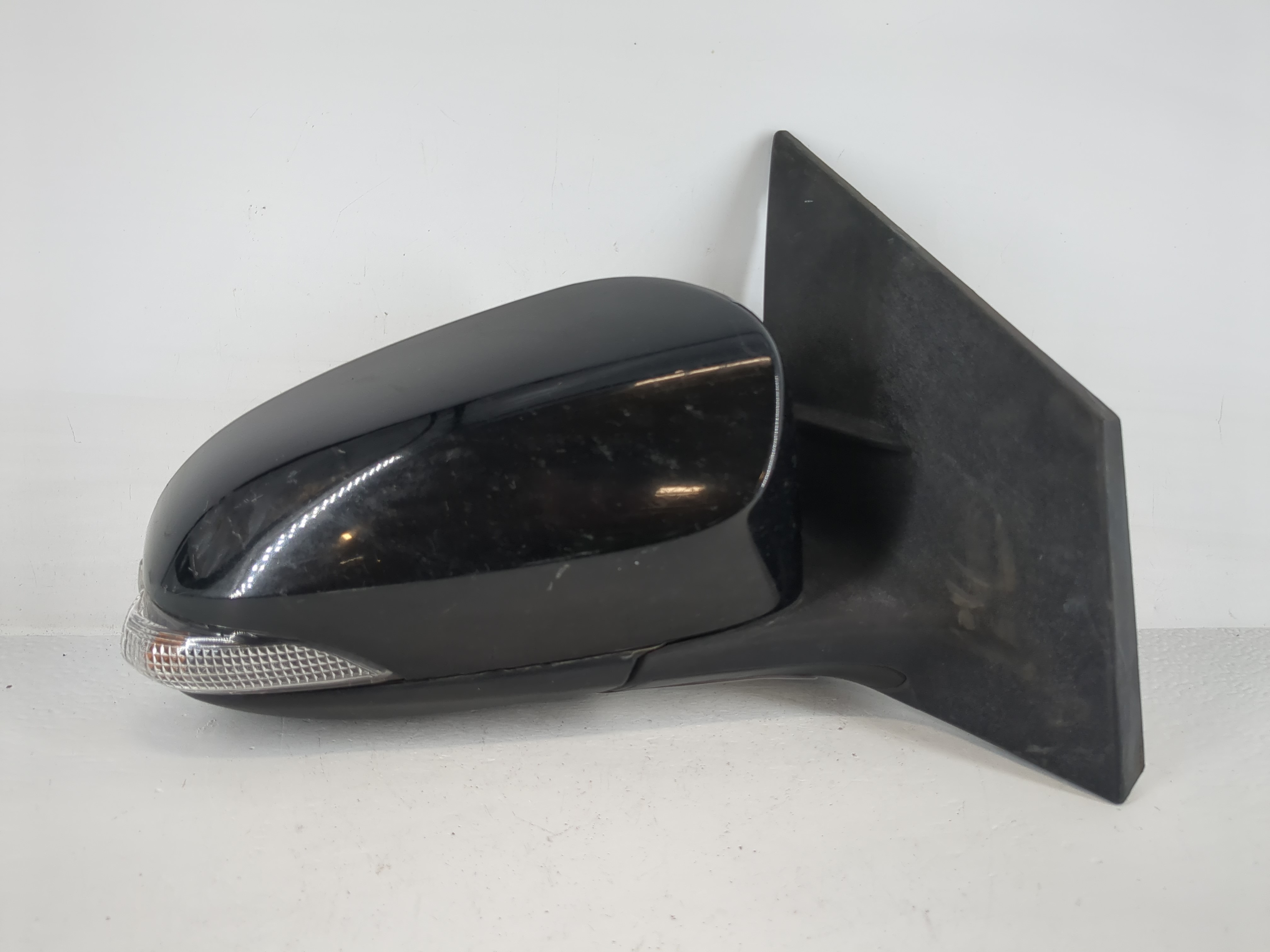 2014-2019 Toyota Corolla Passenger Right Side View Manual Door Mirror 1153808 - Oemusedautoparts1.com