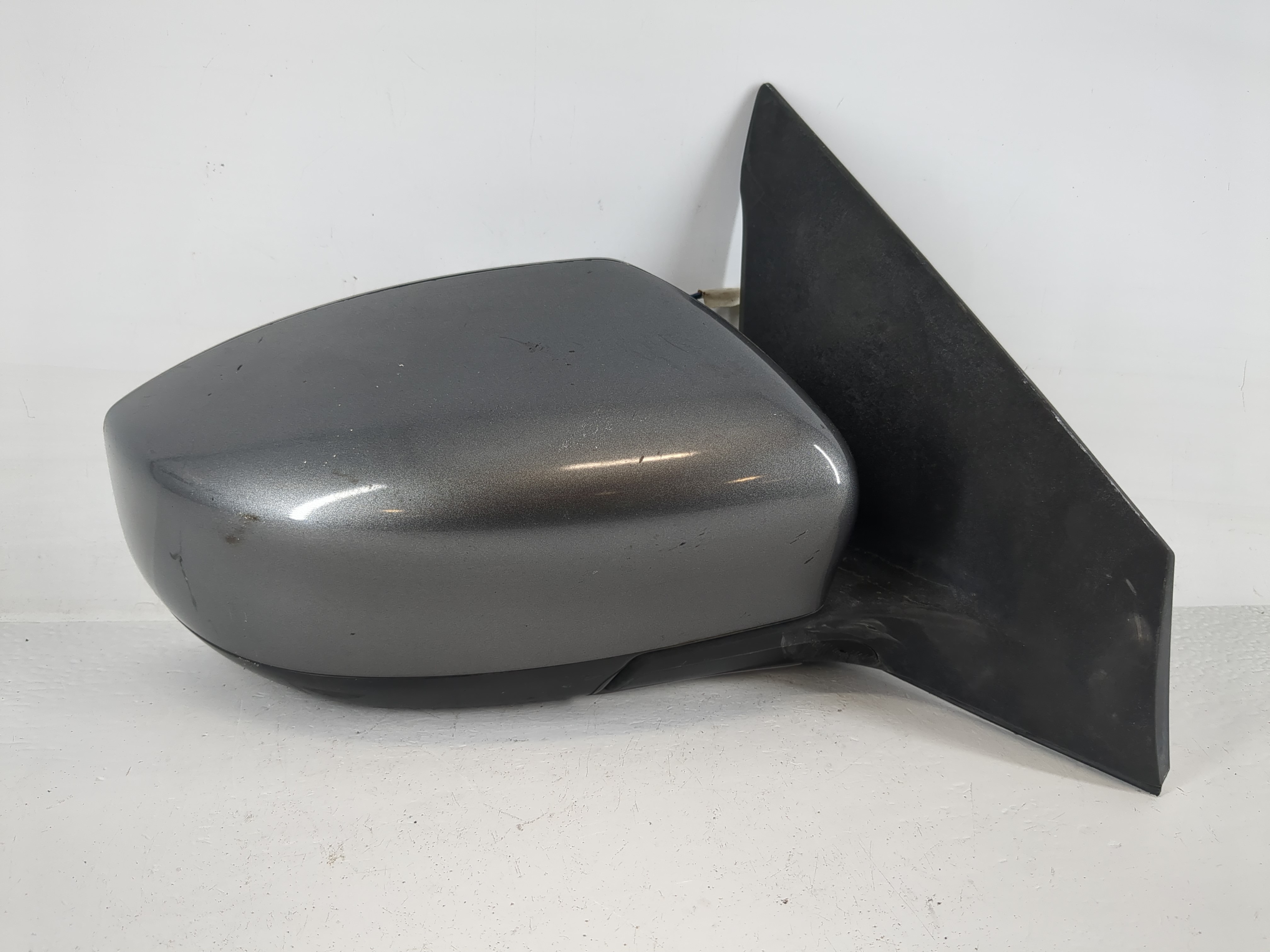 Picture of 2016-2019 Nissan Sentra Passenger Right Side View Manual Door Mirror 1153827