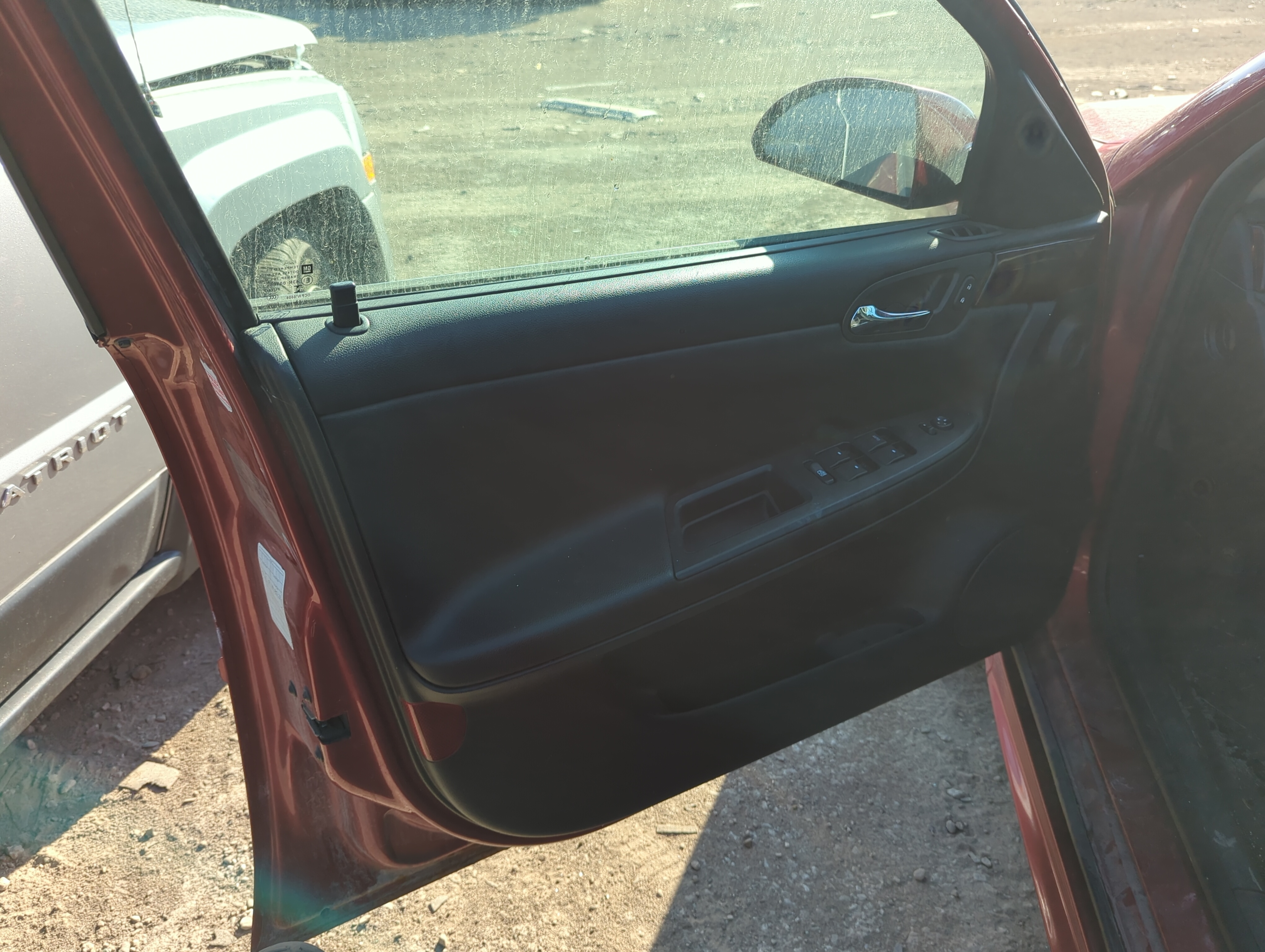 Picture of 2013 Chevrolet Impala Front Left Driver Interior Door Panel Trim 1154384