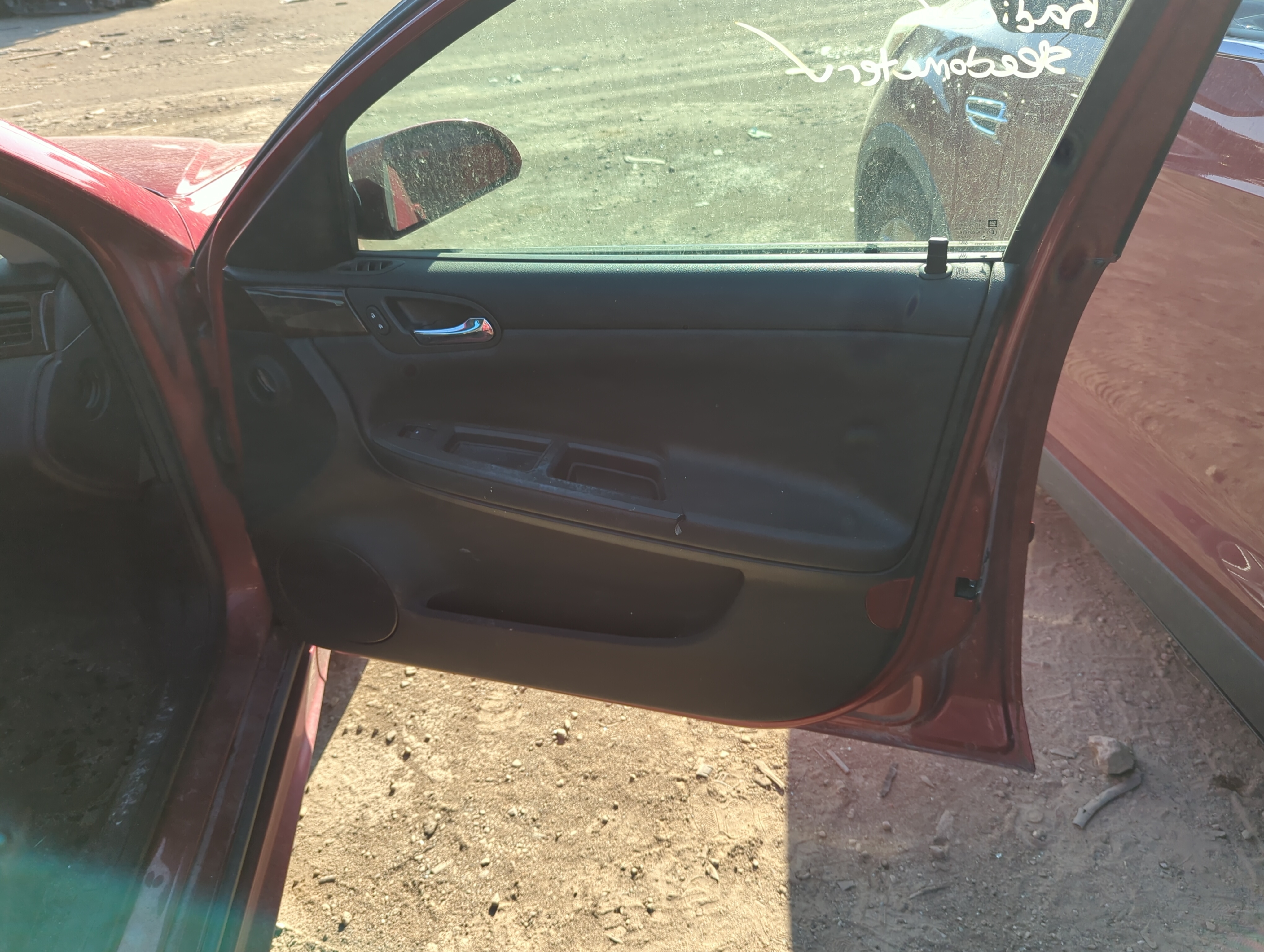 Picture of 2013 Chevrolet Impala Front Right Passenger Interior Door Panel Trim 1154415