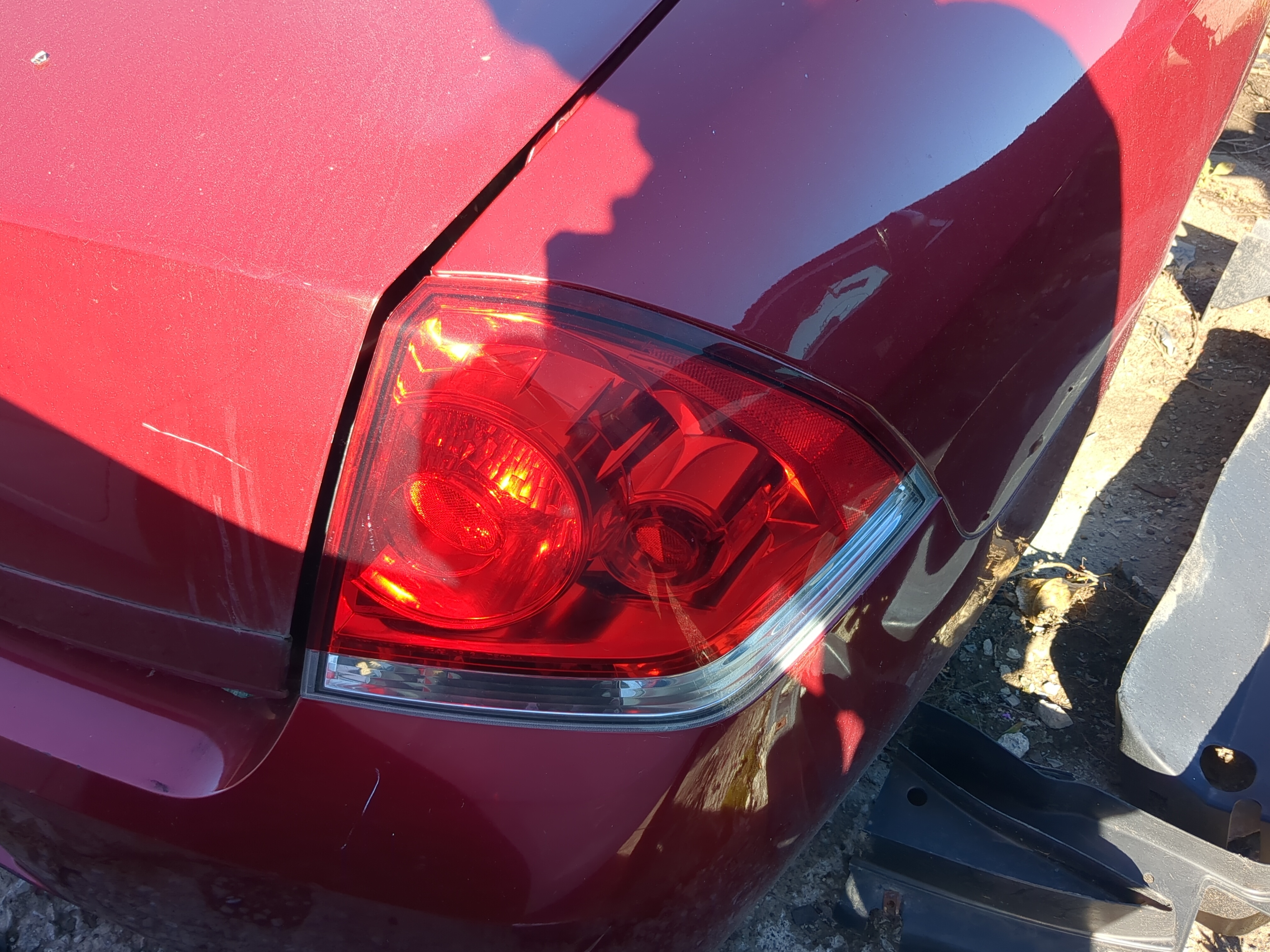 Picture of 2006-2016 Chevrolet Impala Passenger Right Side Tail Light Taillight Oem 1154539