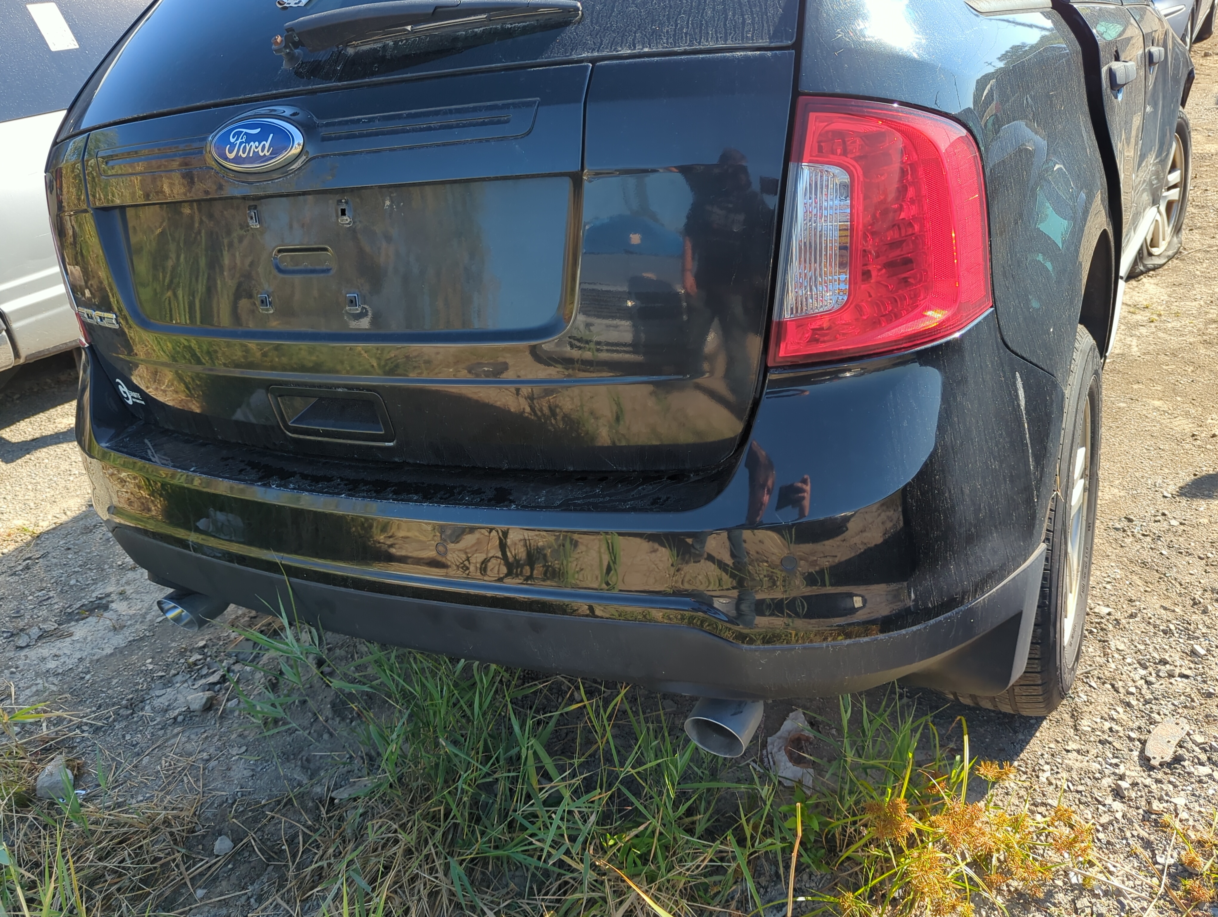 2011-2014 Ford Edge Rear Bumper Assembly Oem 1154914 - Oemusedautoparts1.com