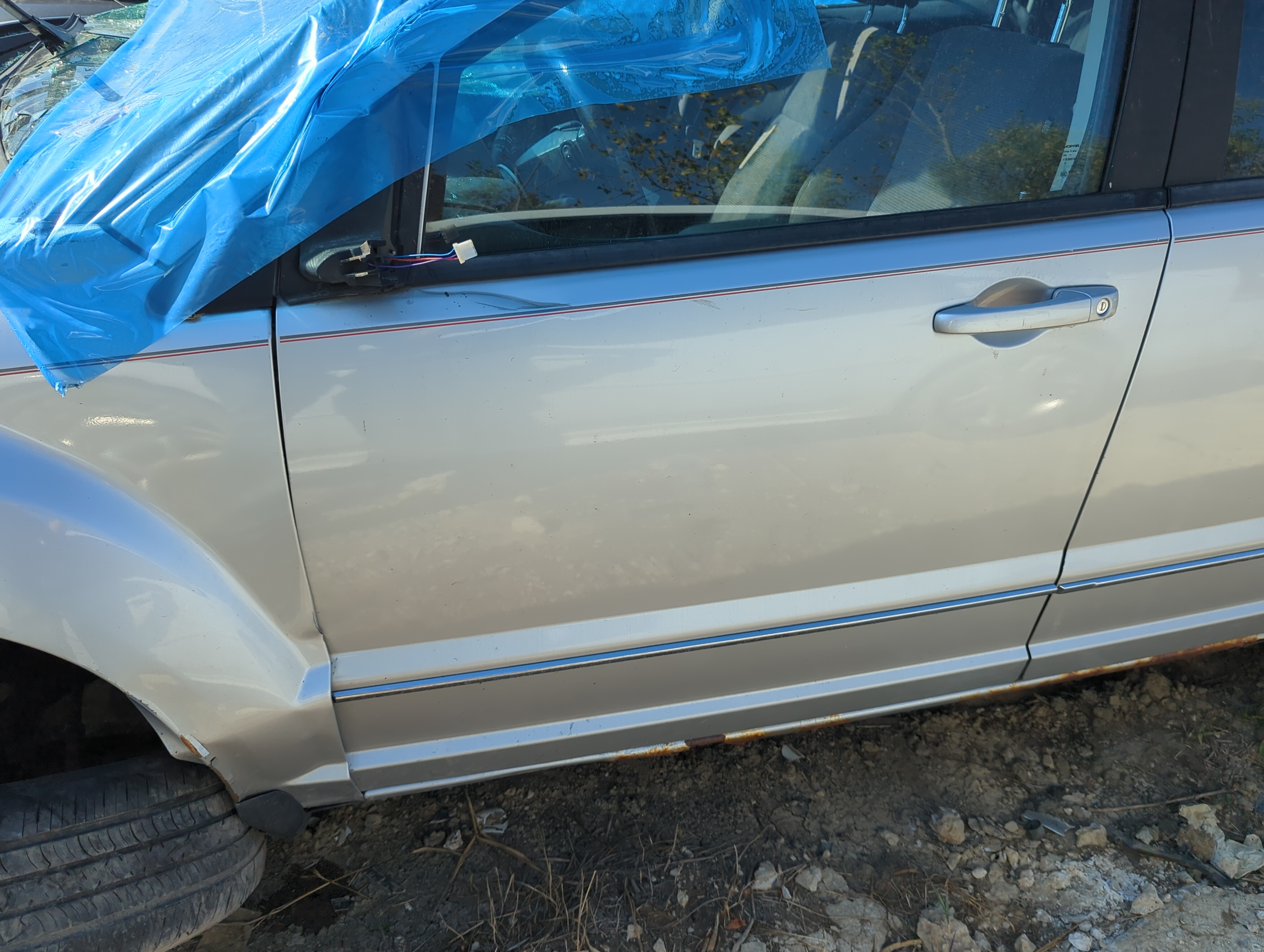 2011-2012 Dodge Caliber Driver Front Door Oem 1155103 - Oemusedautoparts1.com