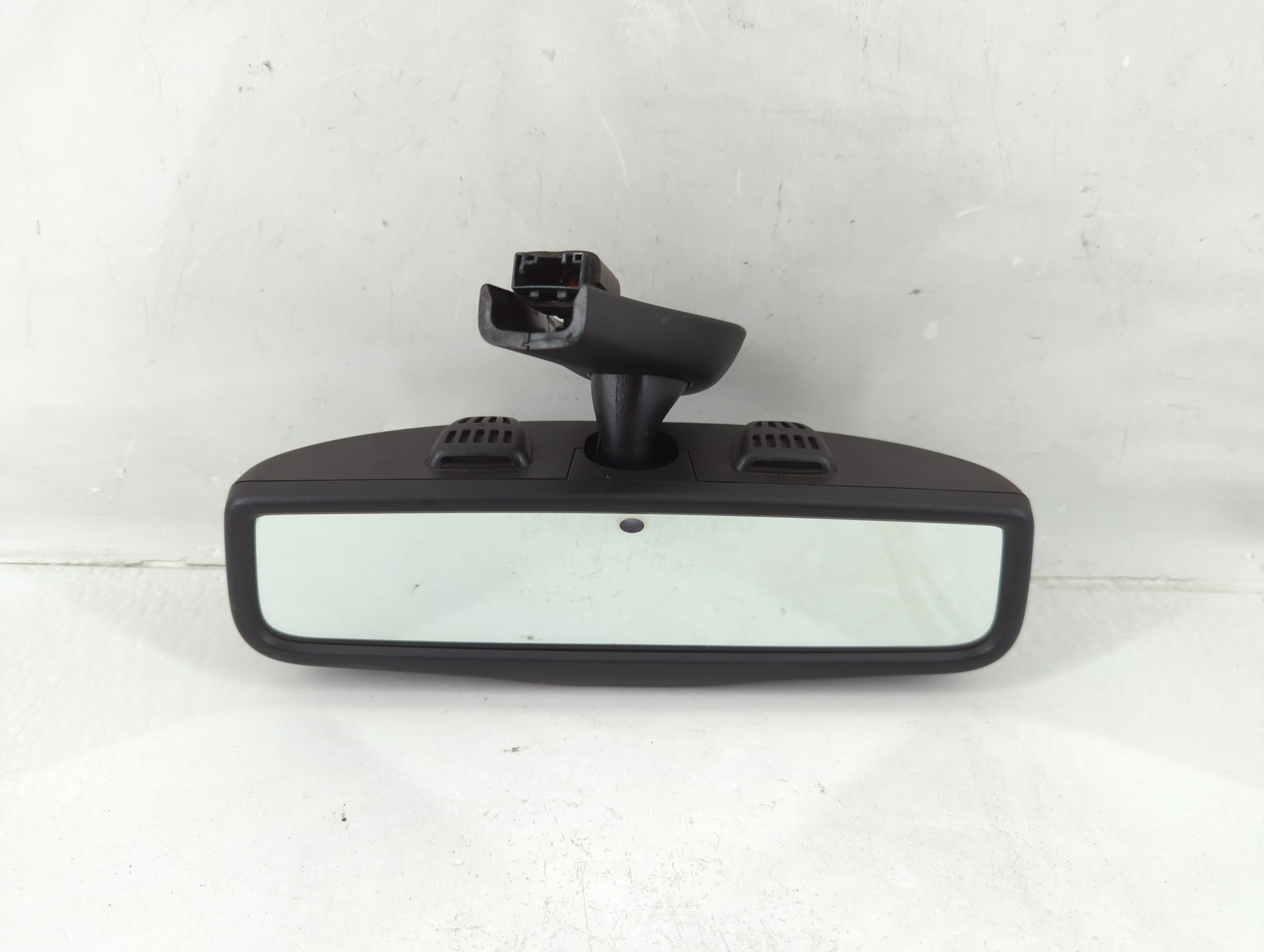 2011-2014 Chrysler 300 Interior Rear View Mirror Oem 1155109 - Oemusedautoparts1.com