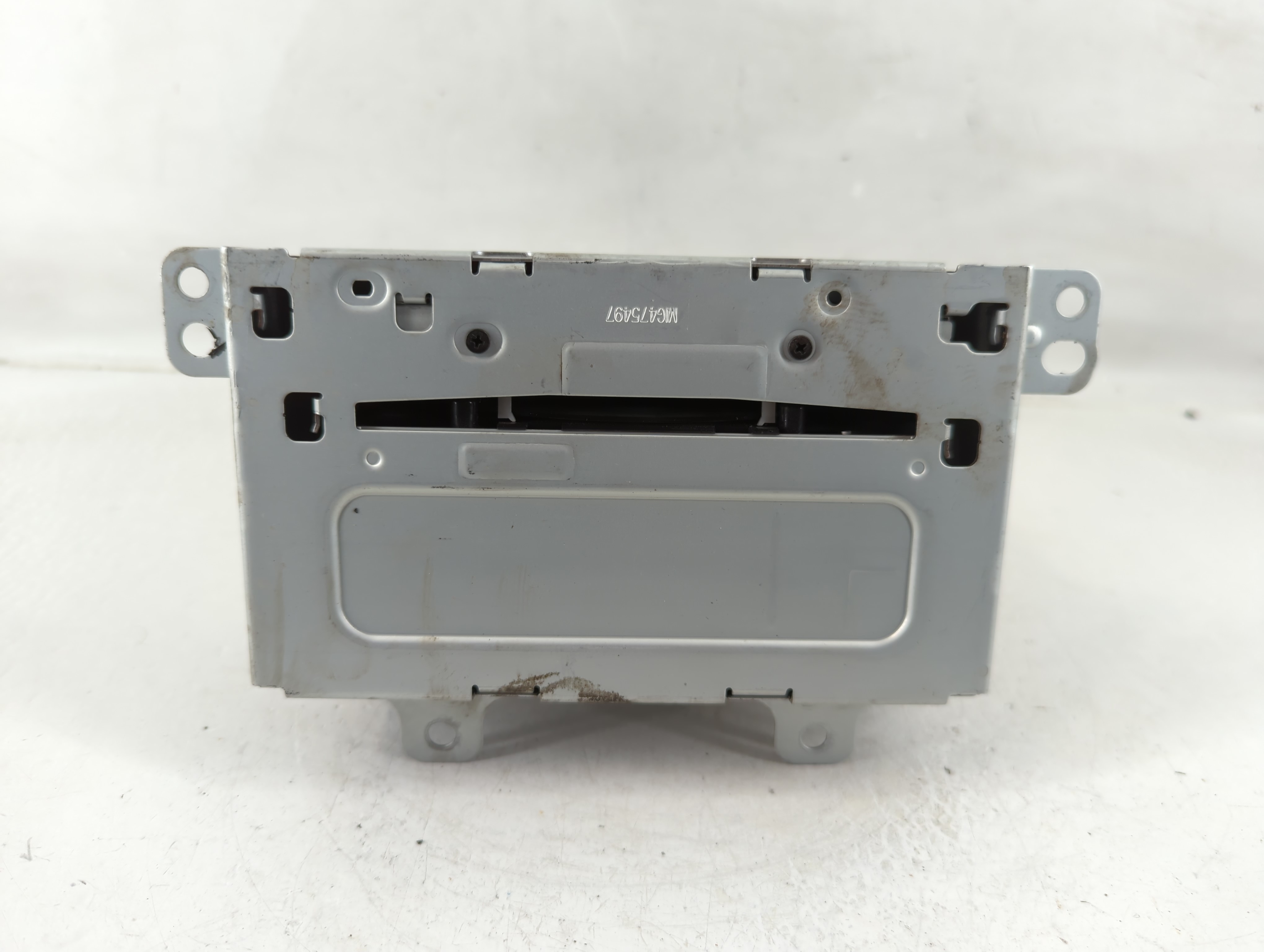 2012-2012 Chevrolet Cruze Am Fm Cd Player Radio Receiver 1155209 - Oemusedautoparts1.com