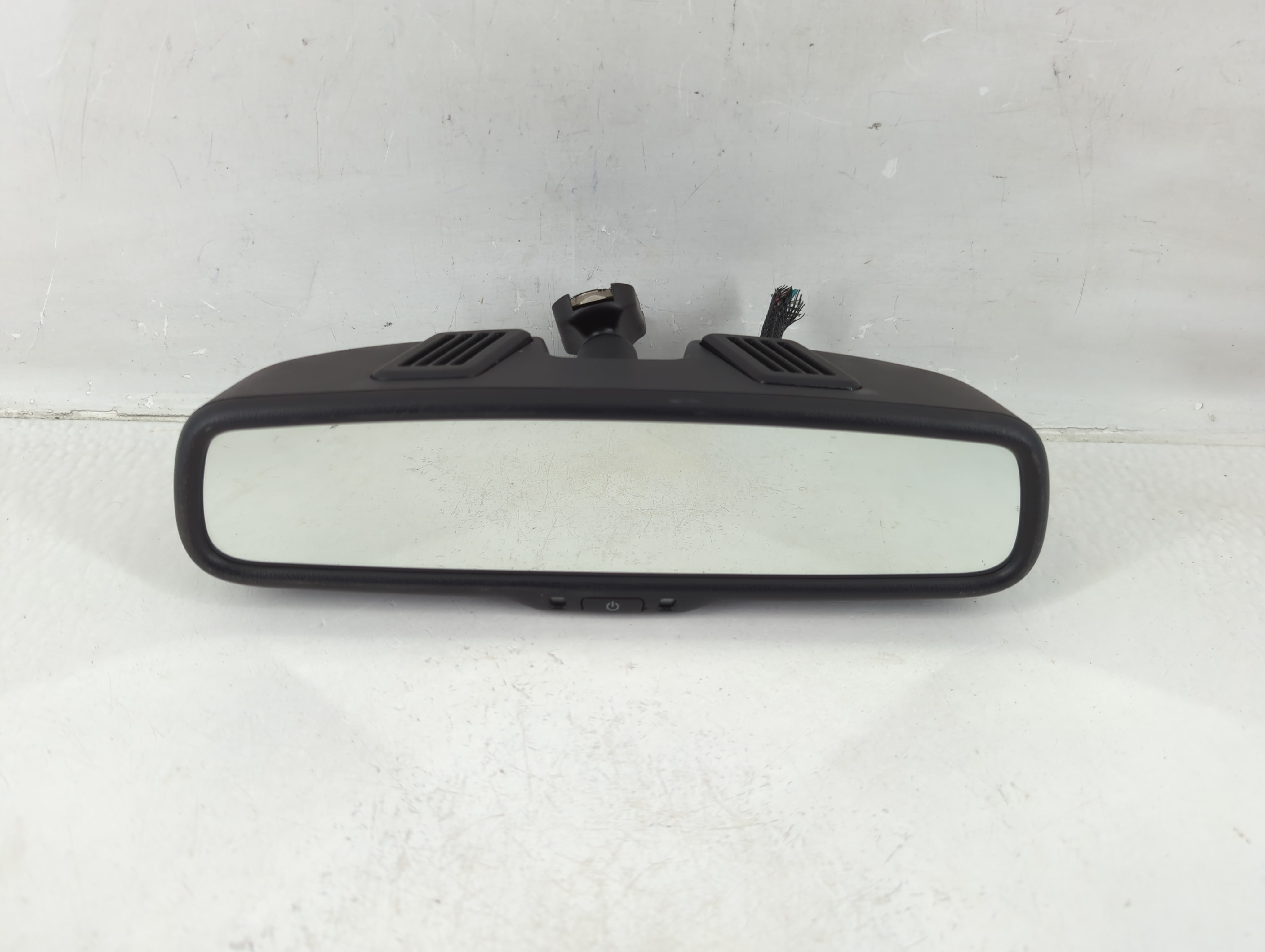 2004-2012 Chevrolet Malibu Interior Rear View Mirror Oem 1155349 - Oemusedautoparts1.com