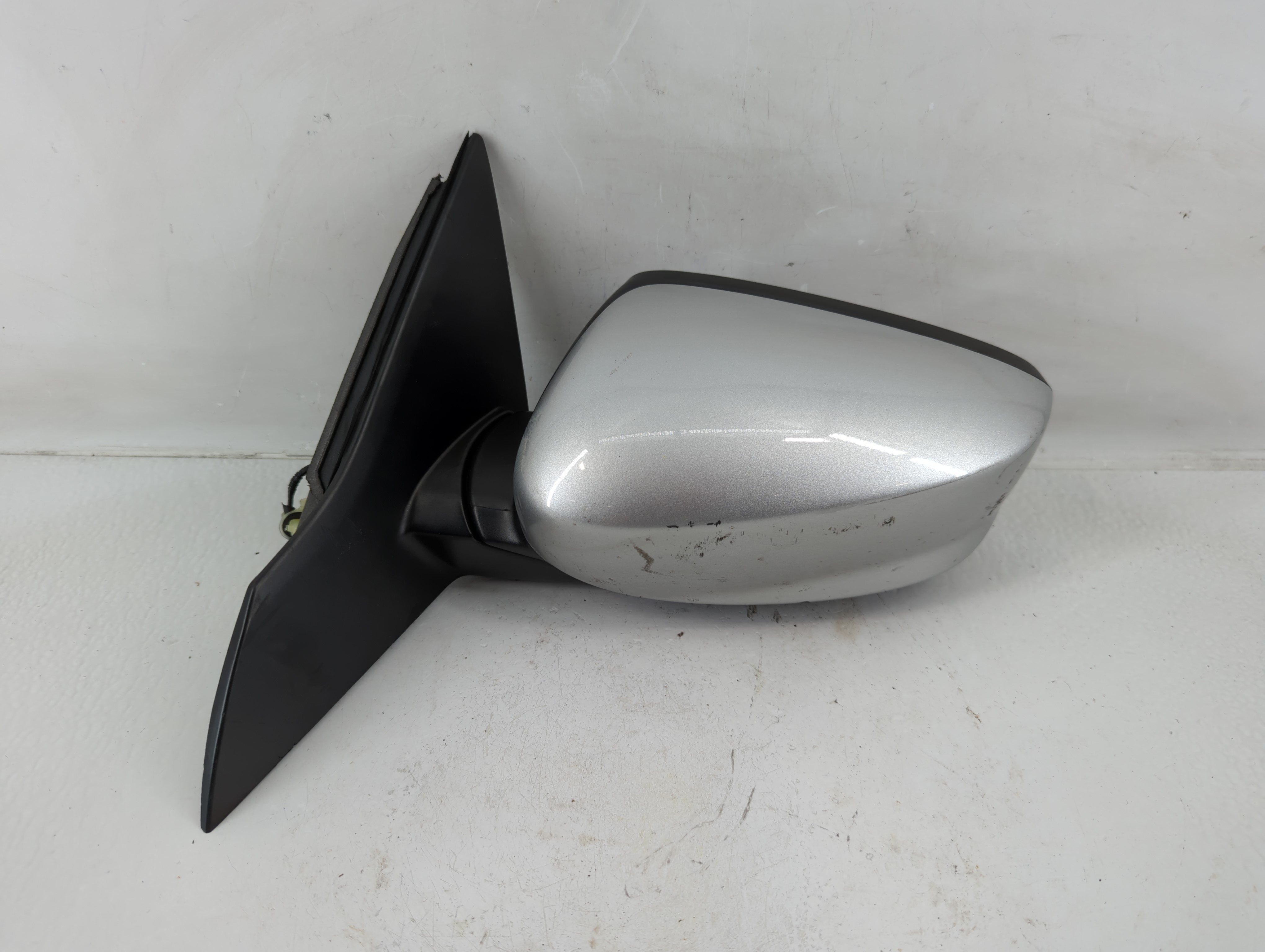 2013-2017 Honda Accord Driver Left Side View Power Door Mirror Silver 1155578 - Oemusedautoparts1.com