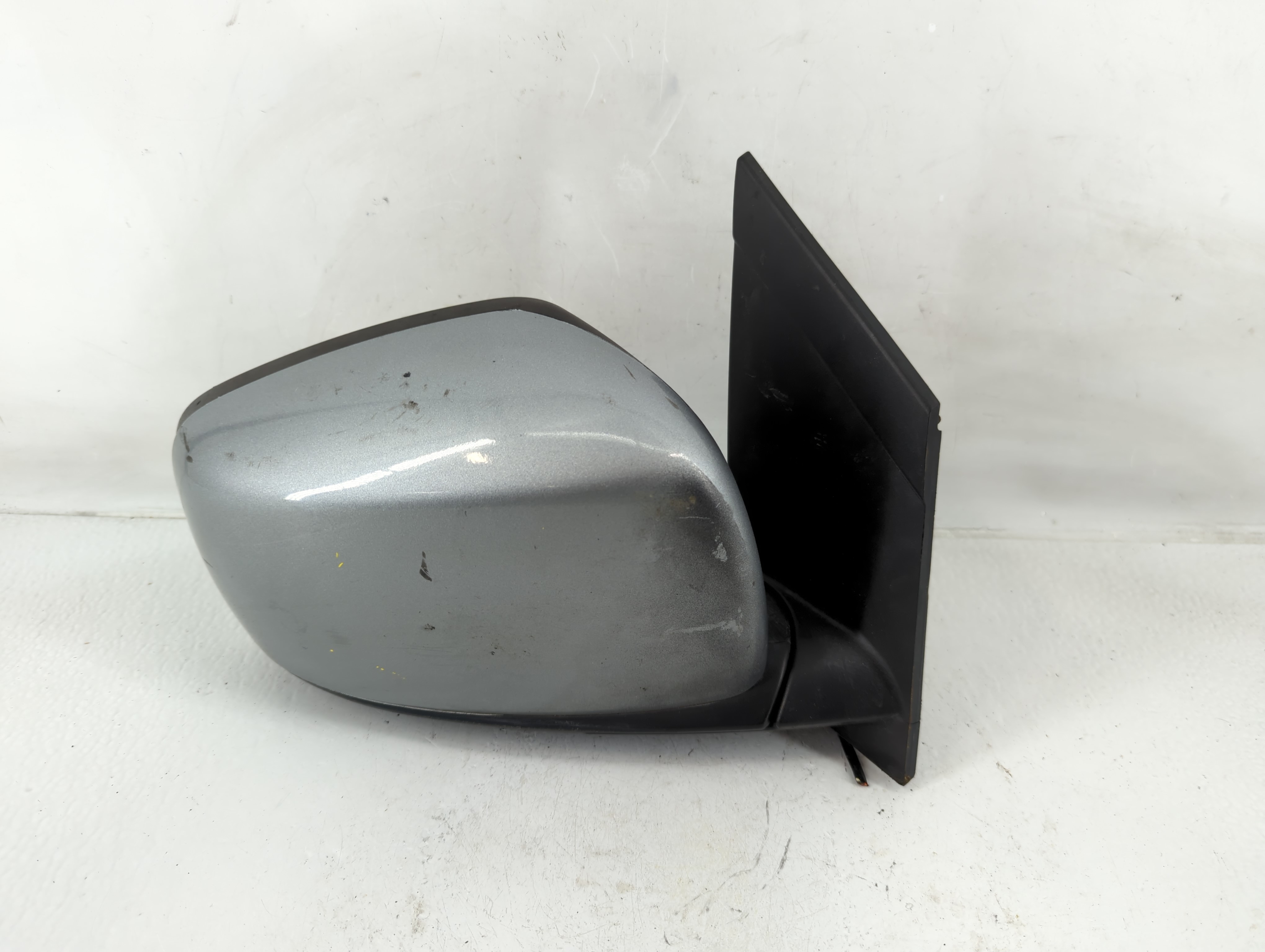 Dodge Caravan Passenger Right Side View Power Door Mirror Silver 1155584 - Oemusedautoparts1.com