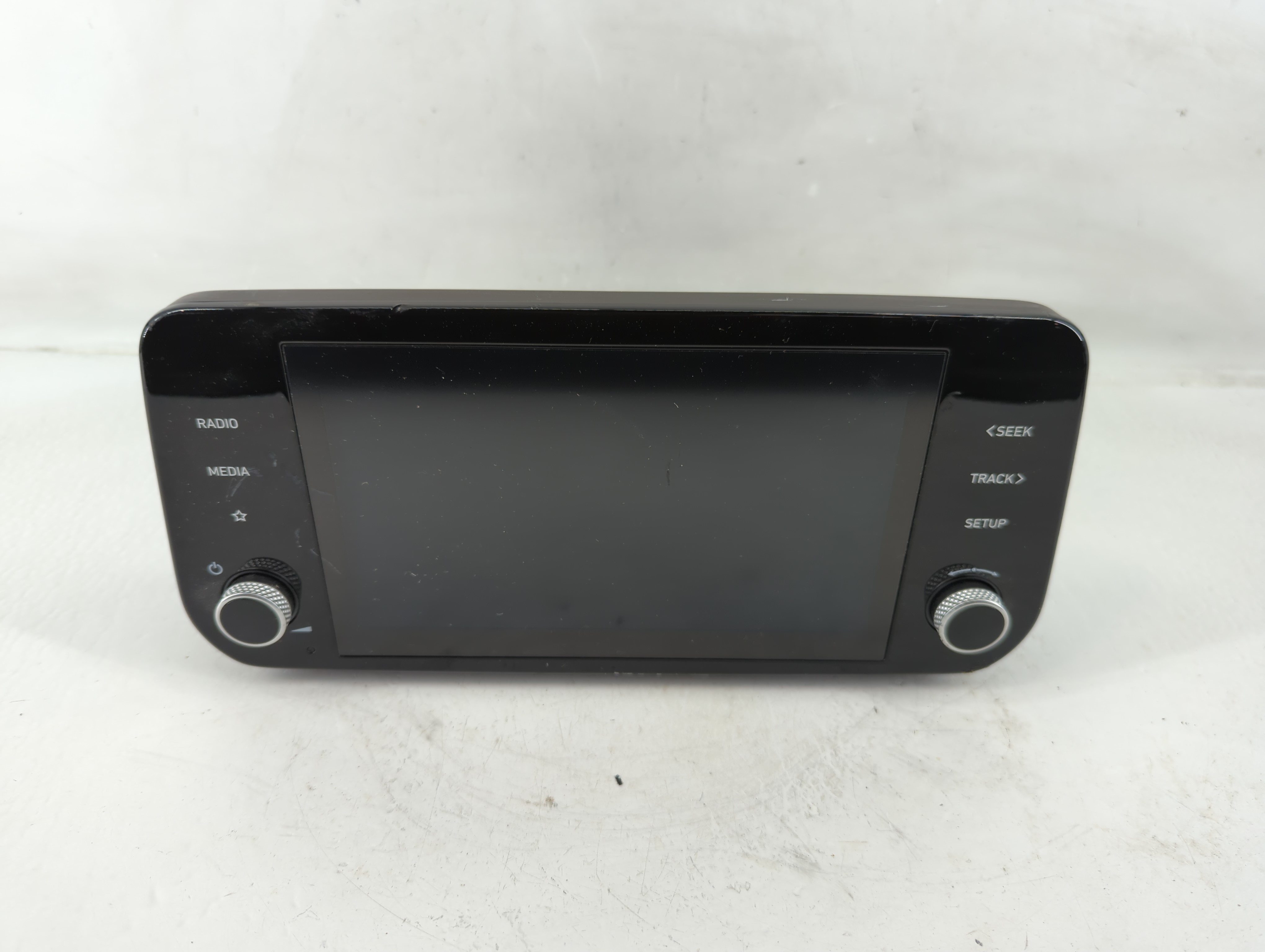 2021-2021 Hyundai Santa Fe Am Fm Cd Player Radio Receiver 1155765 - Oemusedautoparts1.com