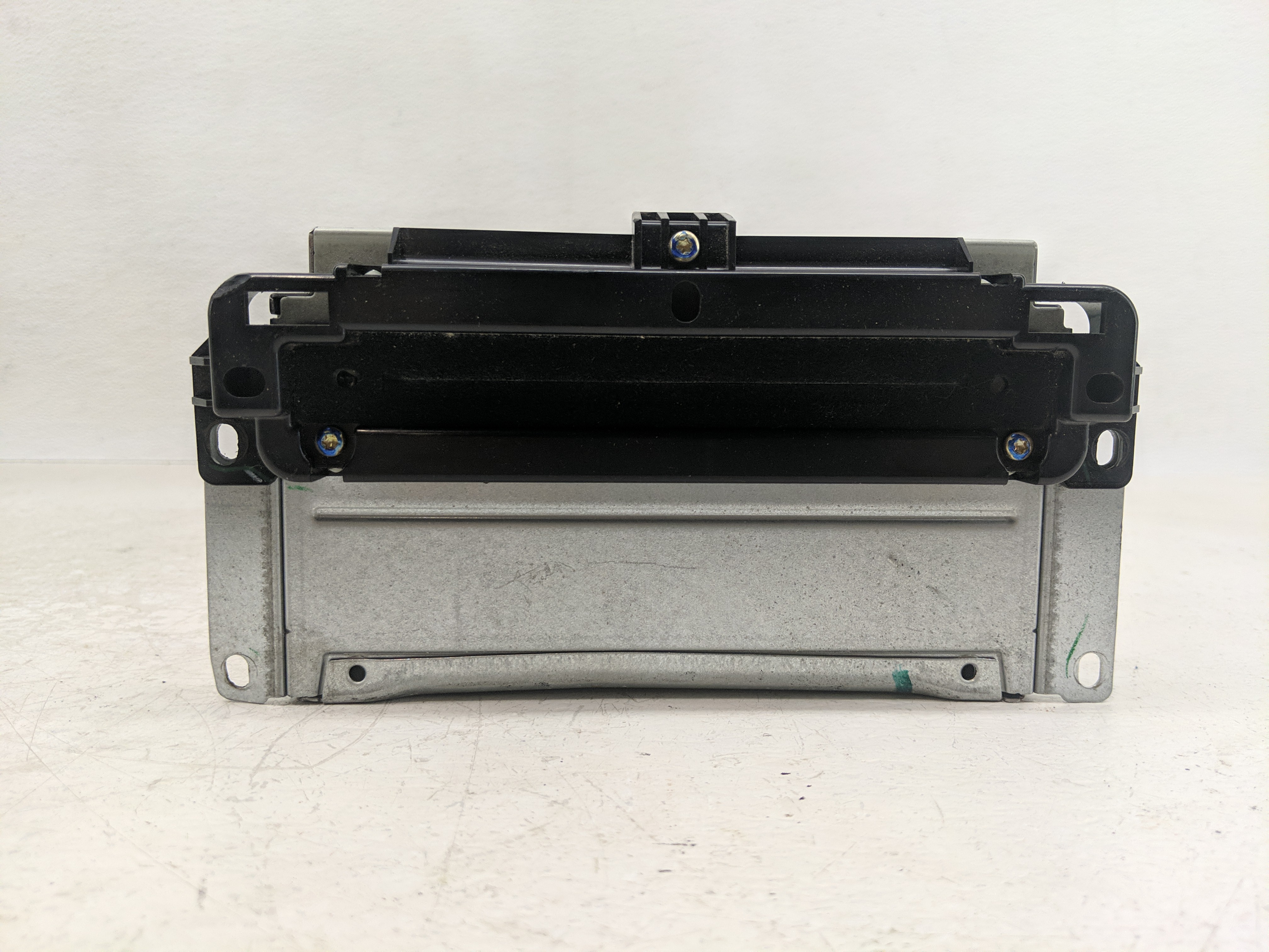 2011-2012 Dodge Journey Am Fm Cd Player Radio Receiver 1155955 - Oemusedautoparts1.com