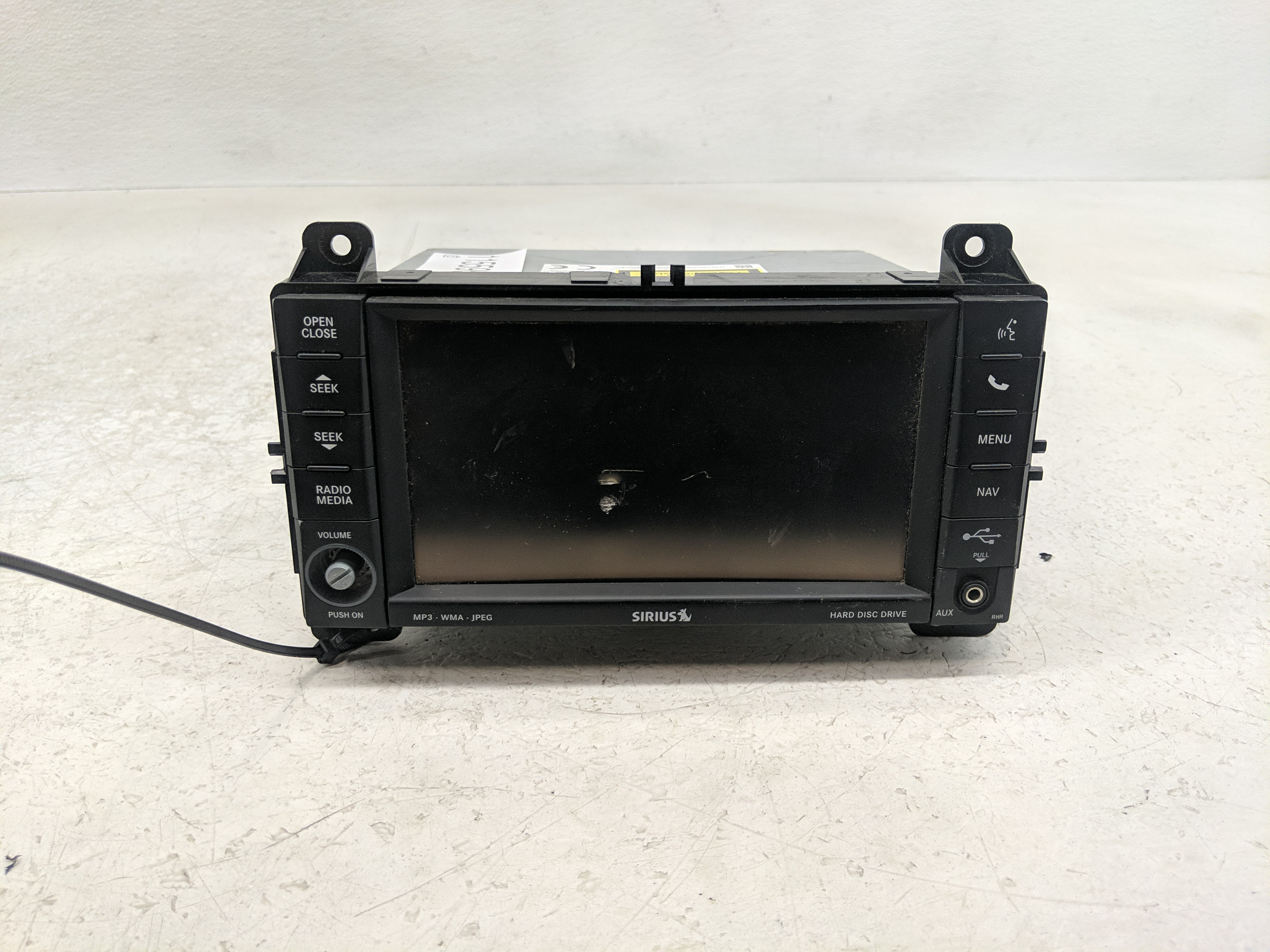 2012-2012 Jeep Grand Cherokee Am Fm Cd Player Radio Receiver 1155958 - Oemusedautoparts1.com