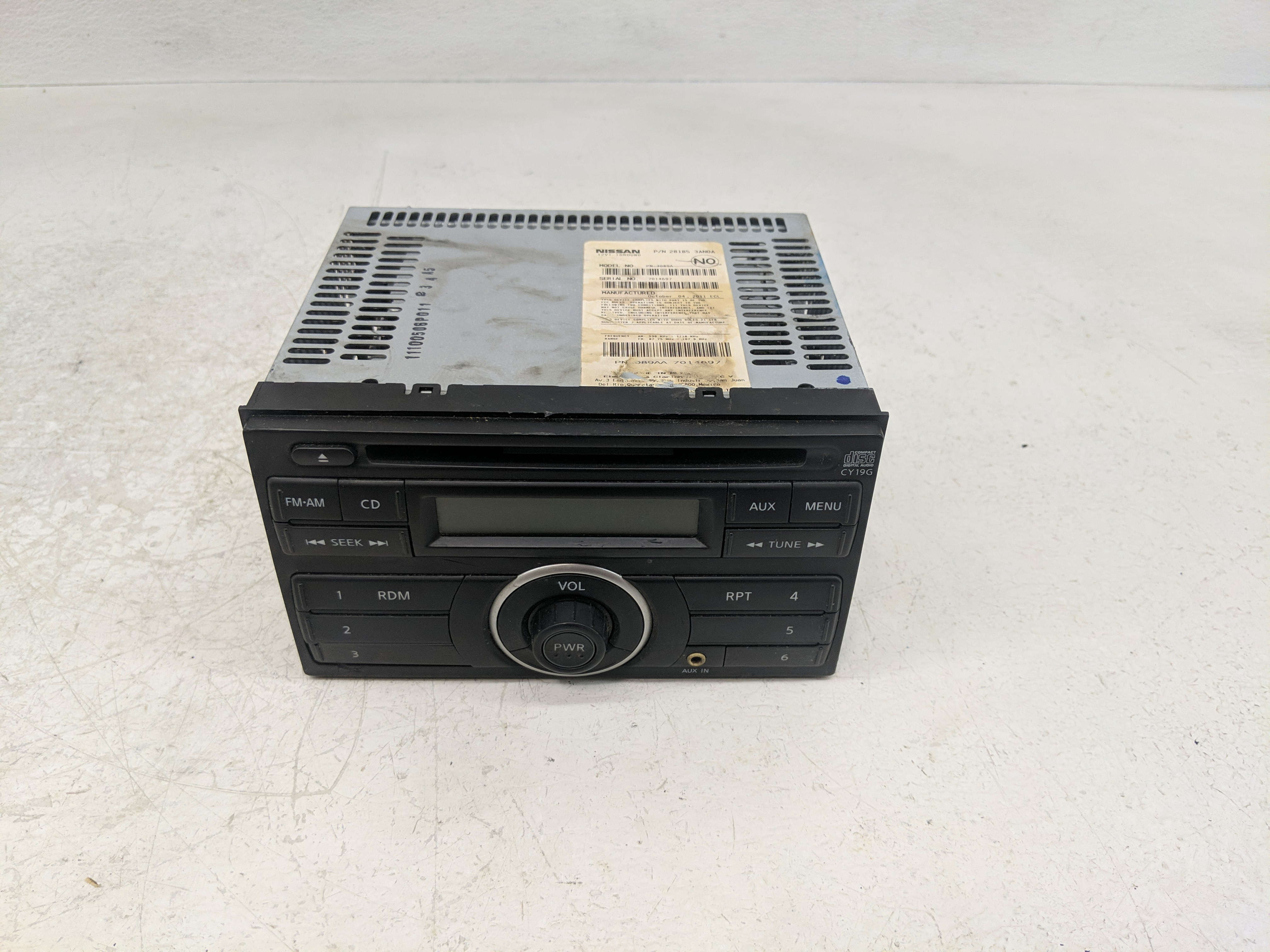 2012-2014 Nissan Versa Am Fm Cd Player Radio Receiver 1155966 - Oemusedautoparts1.com