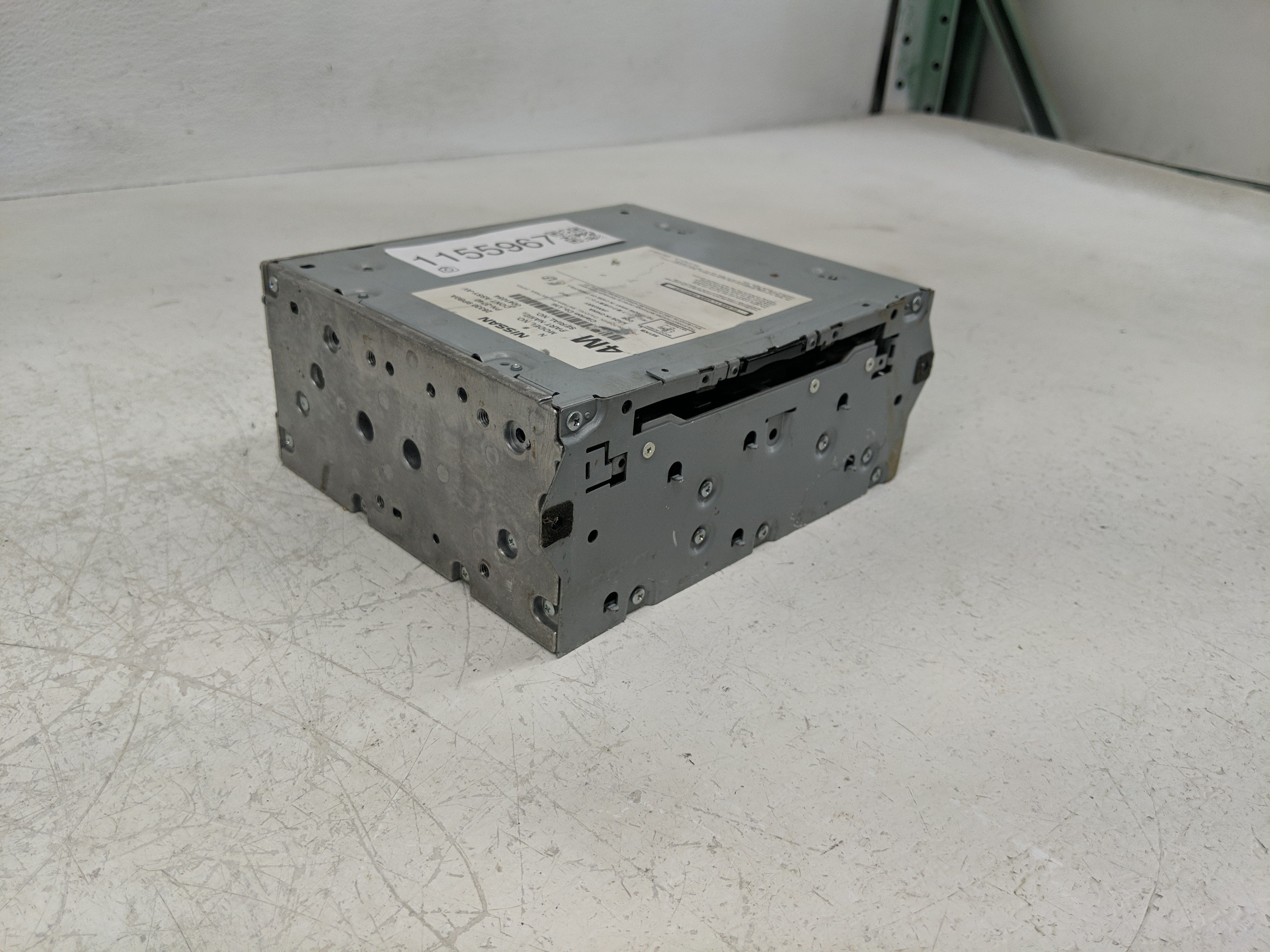 2017-2020 Nissan Pathfinder Am Fm Cd Player Radio Receiver 1155967 - Oemusedautoparts1.com