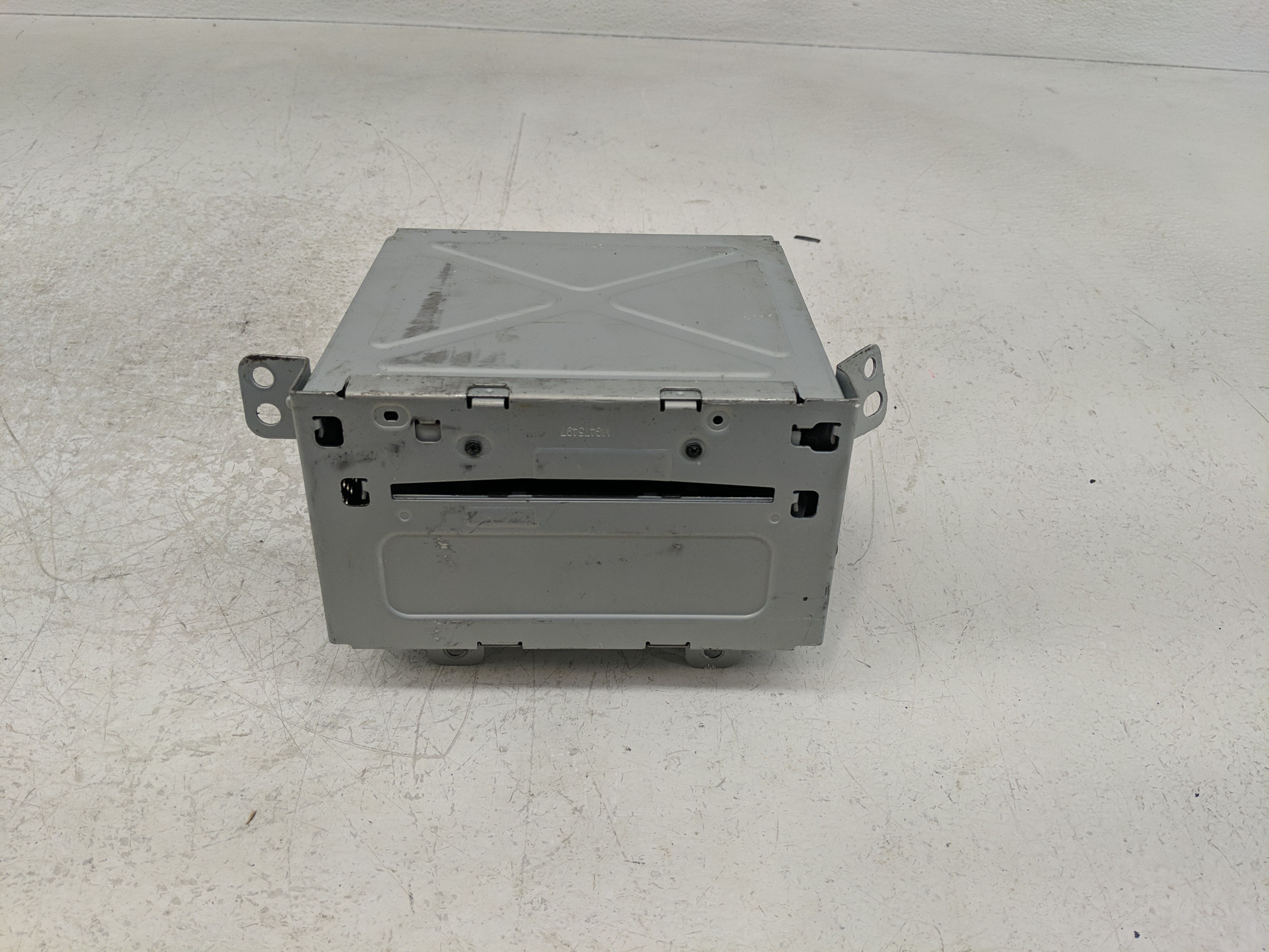 2011-2012 Chevrolet Camaro Am Fm Cd Player Radio Receiver 1155968 - Oemusedautoparts1.com