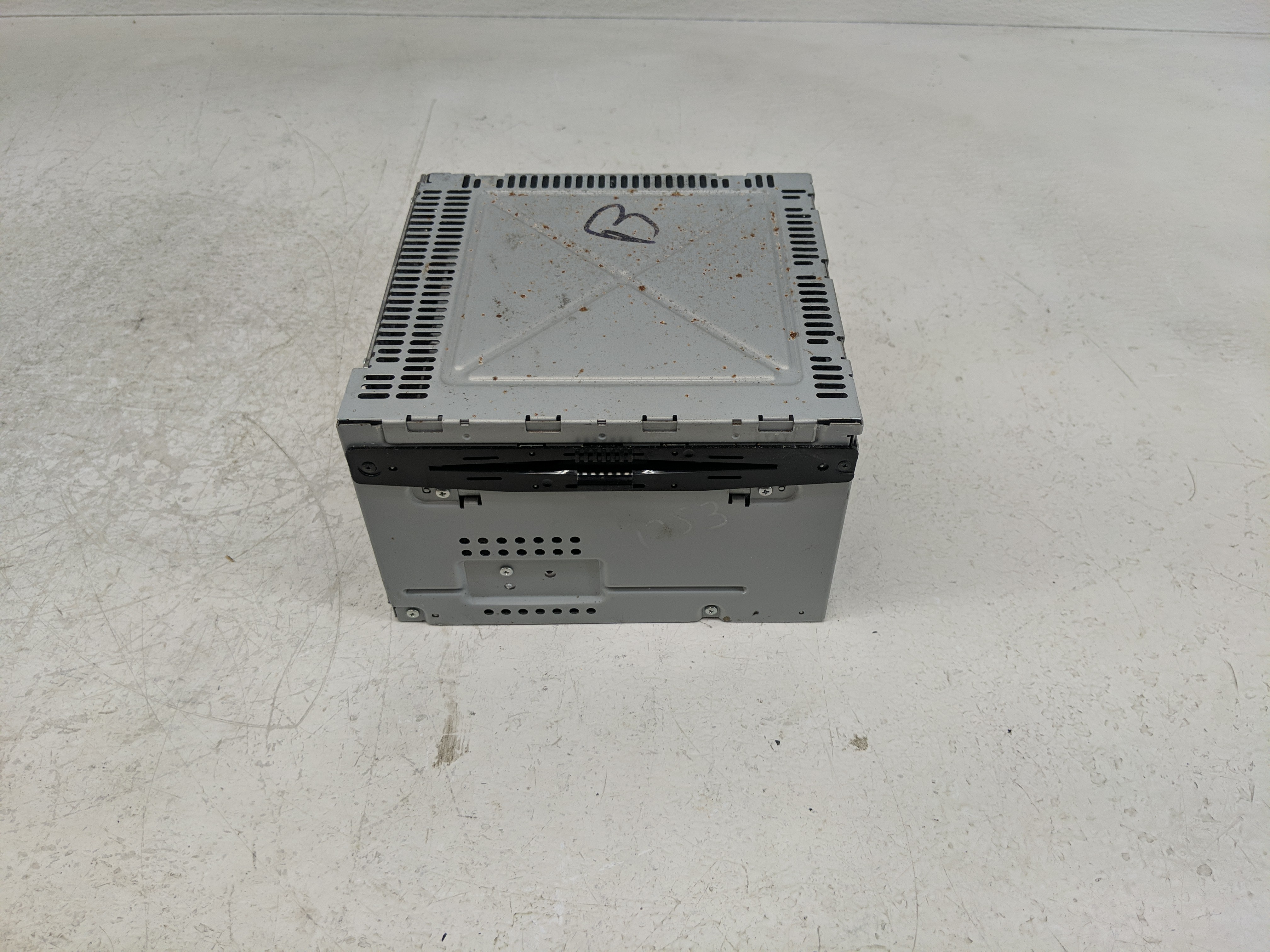 2011-2012 Ford Fusion Am Fm Cd Player Radio Receiver 1155969 - Oemusedautoparts1.com