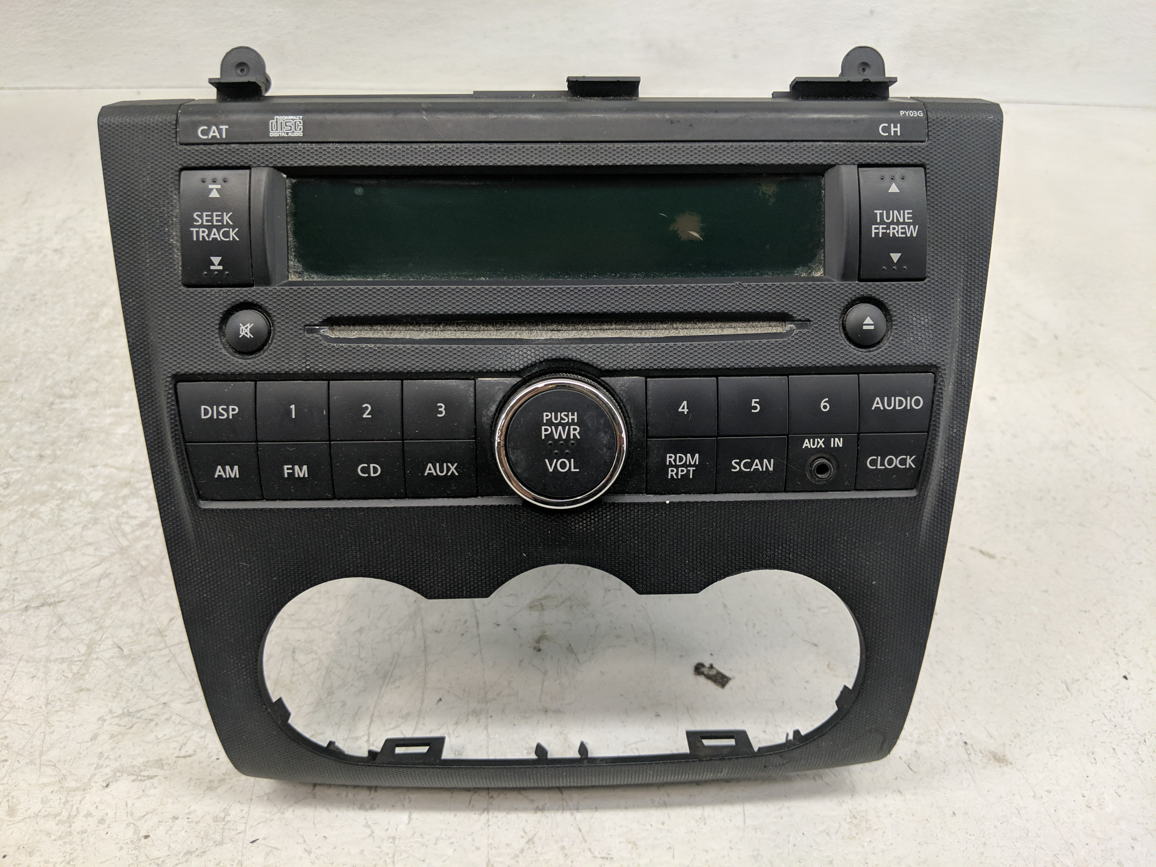 2010-2012 Nissan Altima Am Fm Cd Player Radio Receiver 1155976 - Oemusedautoparts1.com