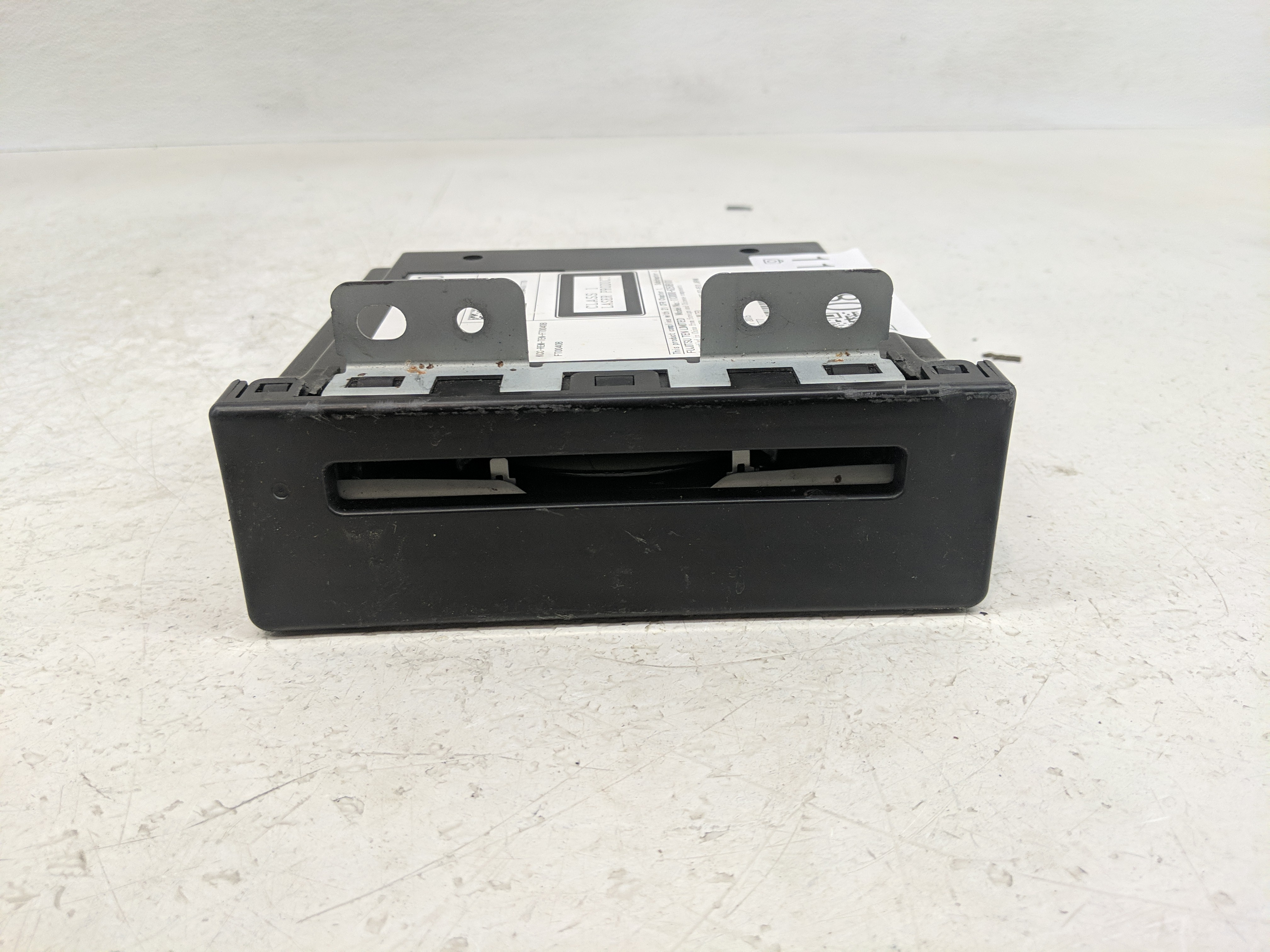 2016-2016 Chevrolet Suburban Am Fm Cd Player Radio Receiver 1155980 - Oemusedautoparts1.com