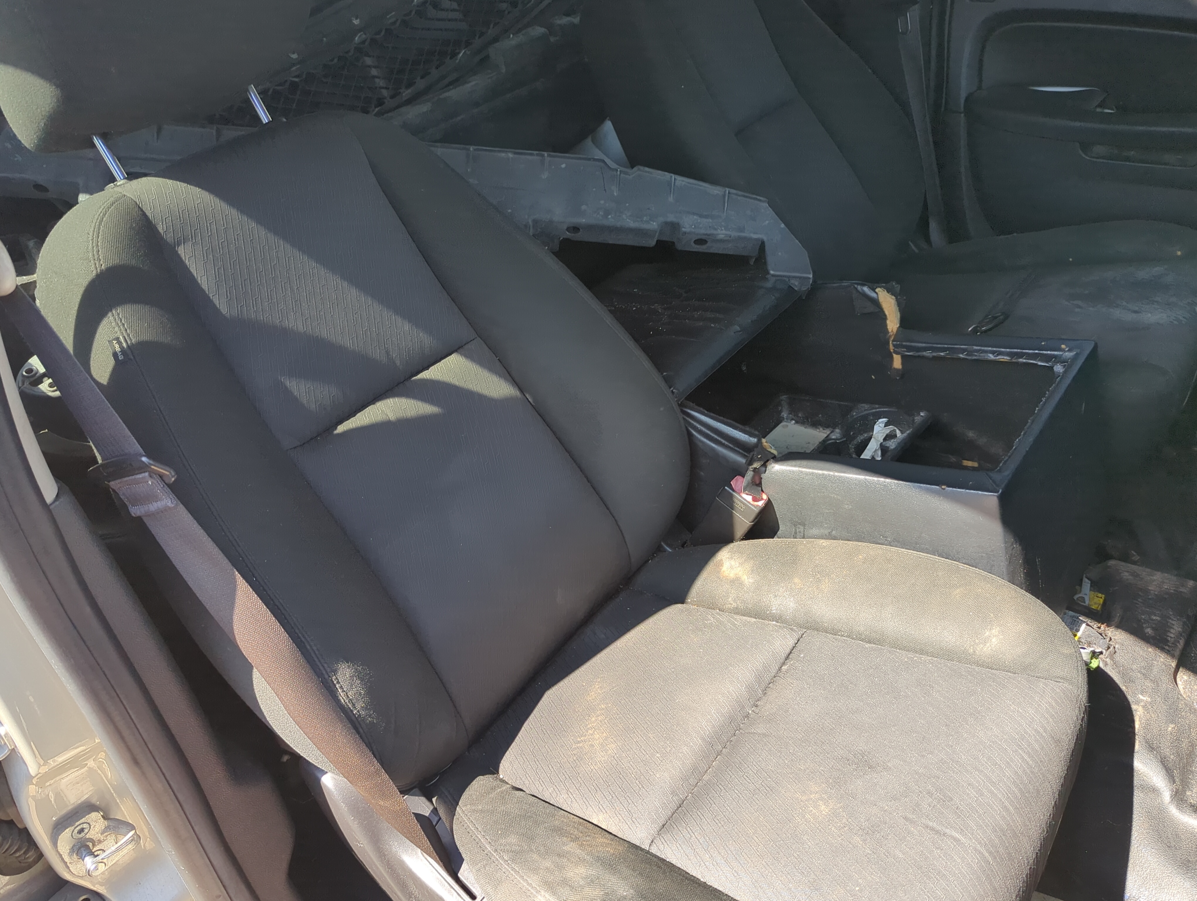 2012-2014 Chevrolet Tahoe Passenger Front Seat Oem 1156227 - Oemusedautoparts1.com