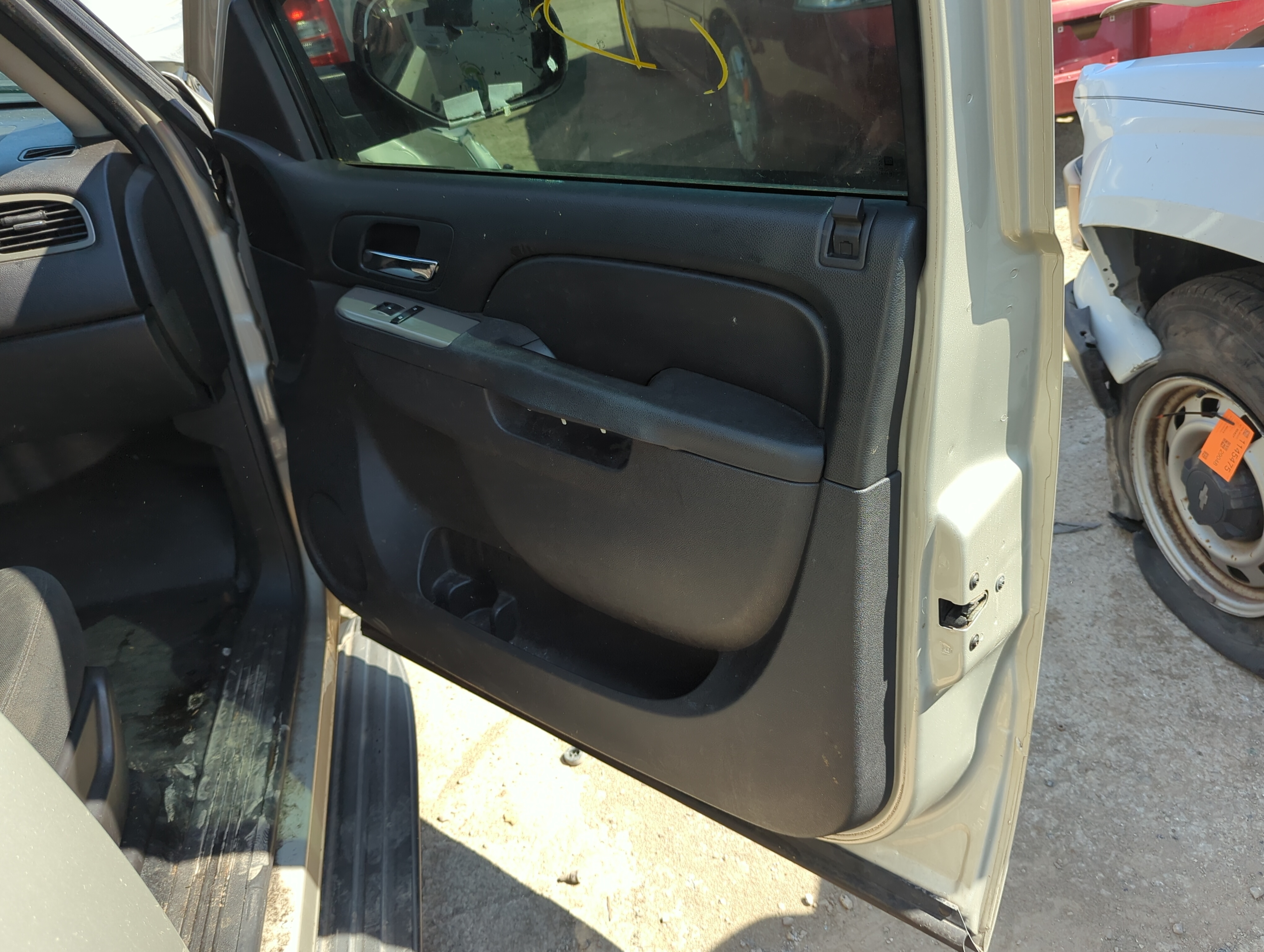 Picture of 2014 Chevrolet Tahoe Front Right Passenger Interior Door Panel Trim 1156248