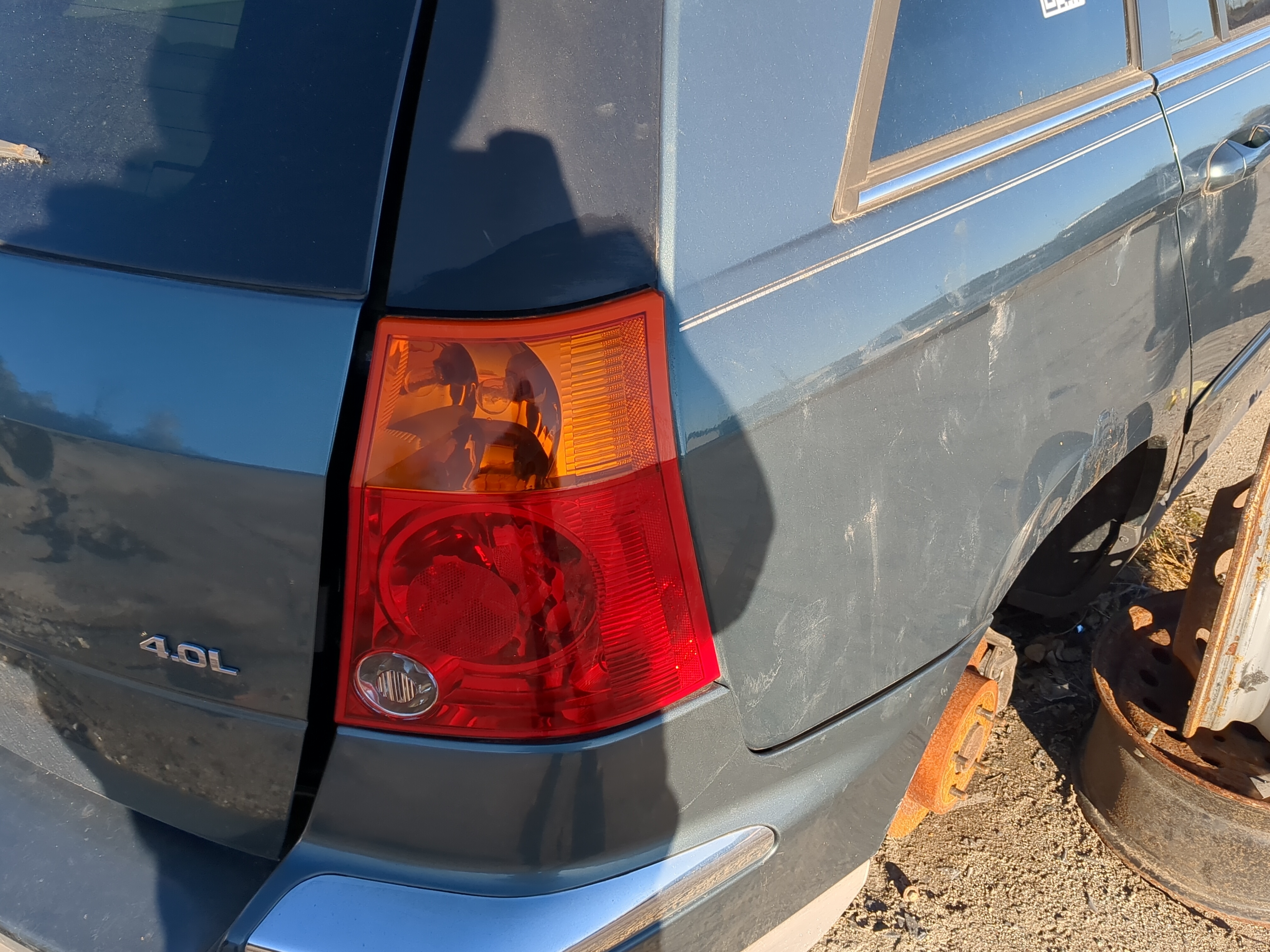 Picture of 2007 Chrysler Pacifica Passenger Right Side Tail Light Taillight Oem 1156592