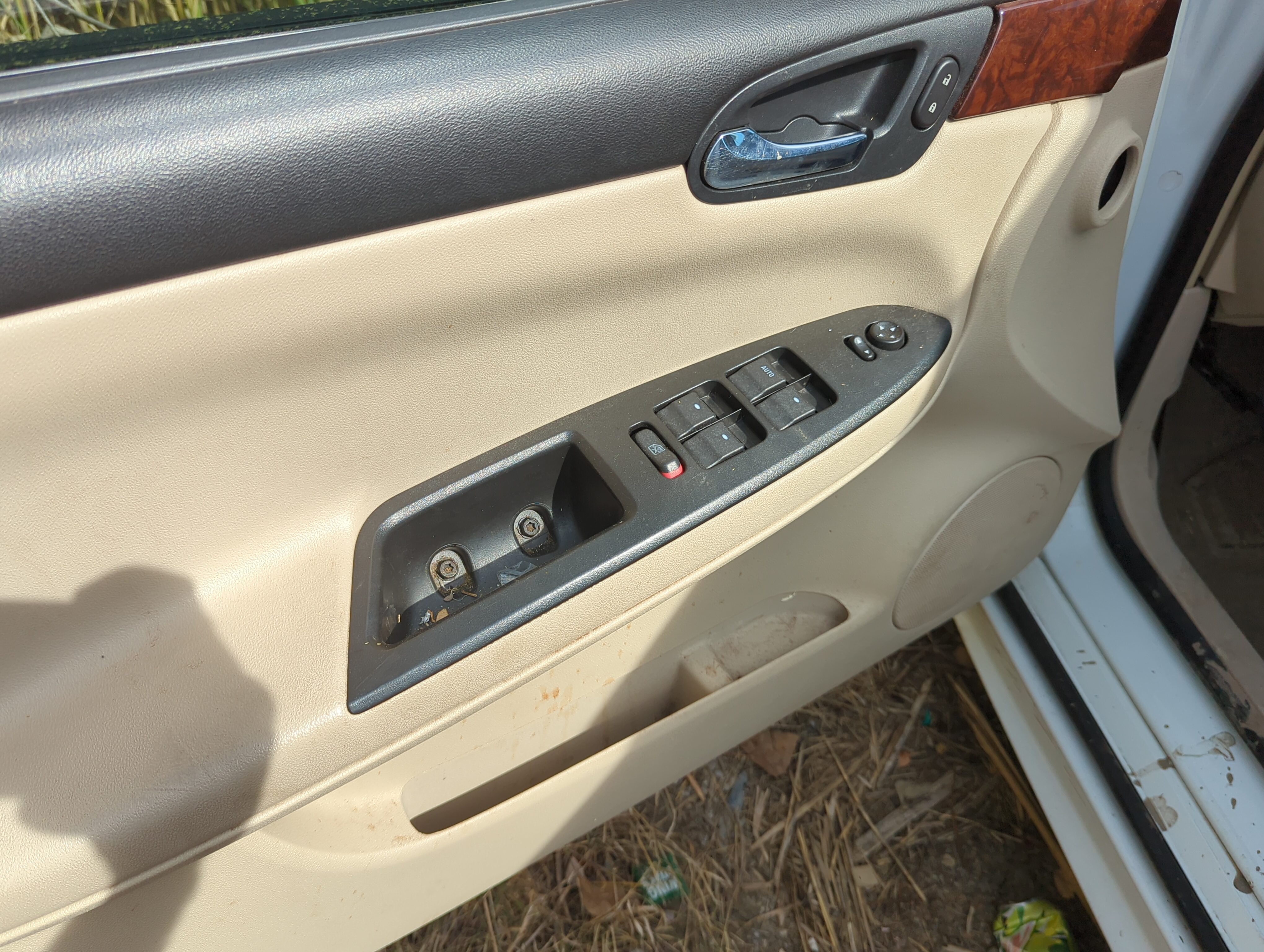 Picture of 2009-2016 Chevrolet Impala Driver Left Door Master Power Window Switch 1156717