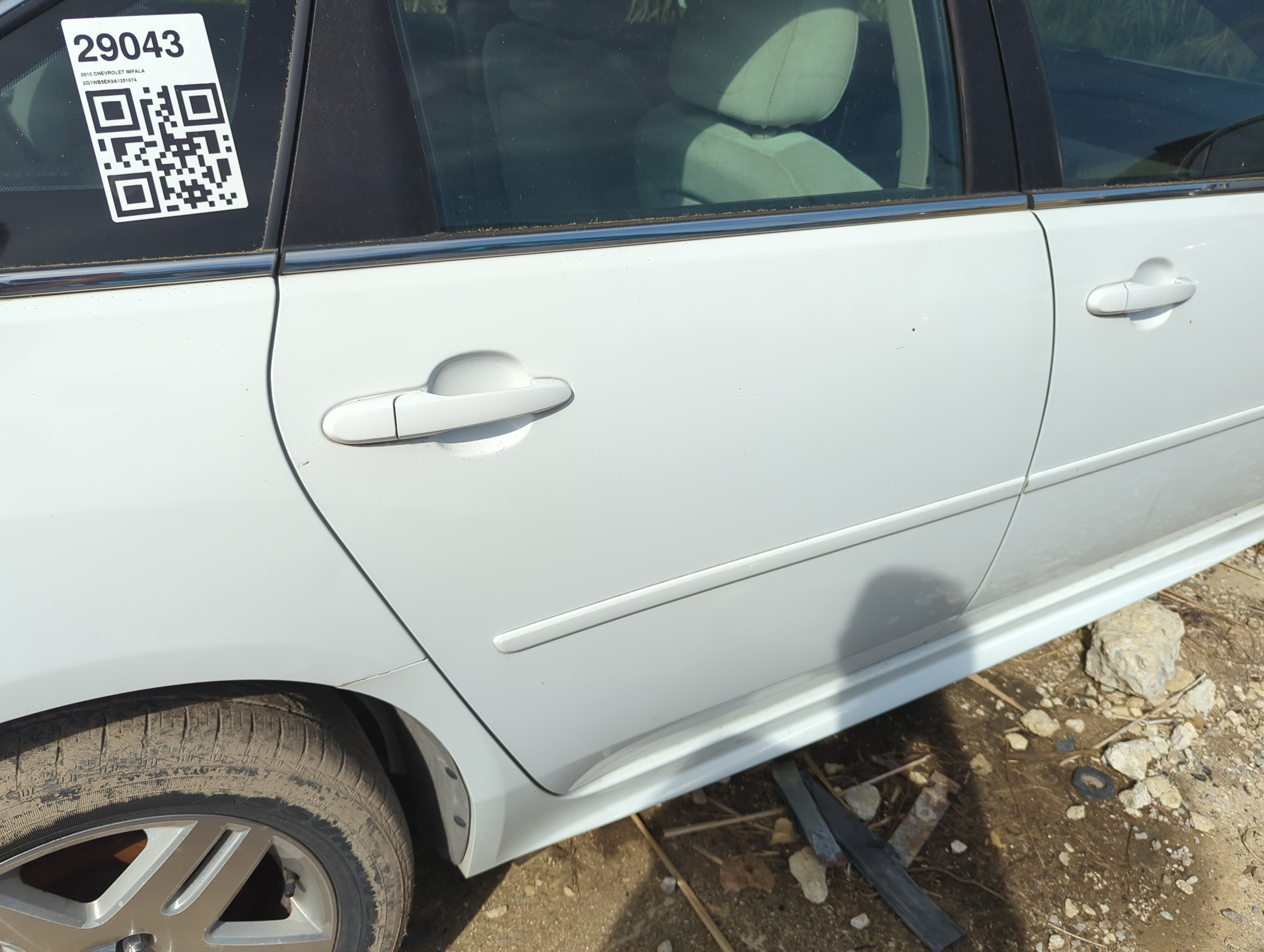 2008-2016 Chevrolet Impala Passenger Rear Door Oem 1156834 - Oemusedautoparts1.com