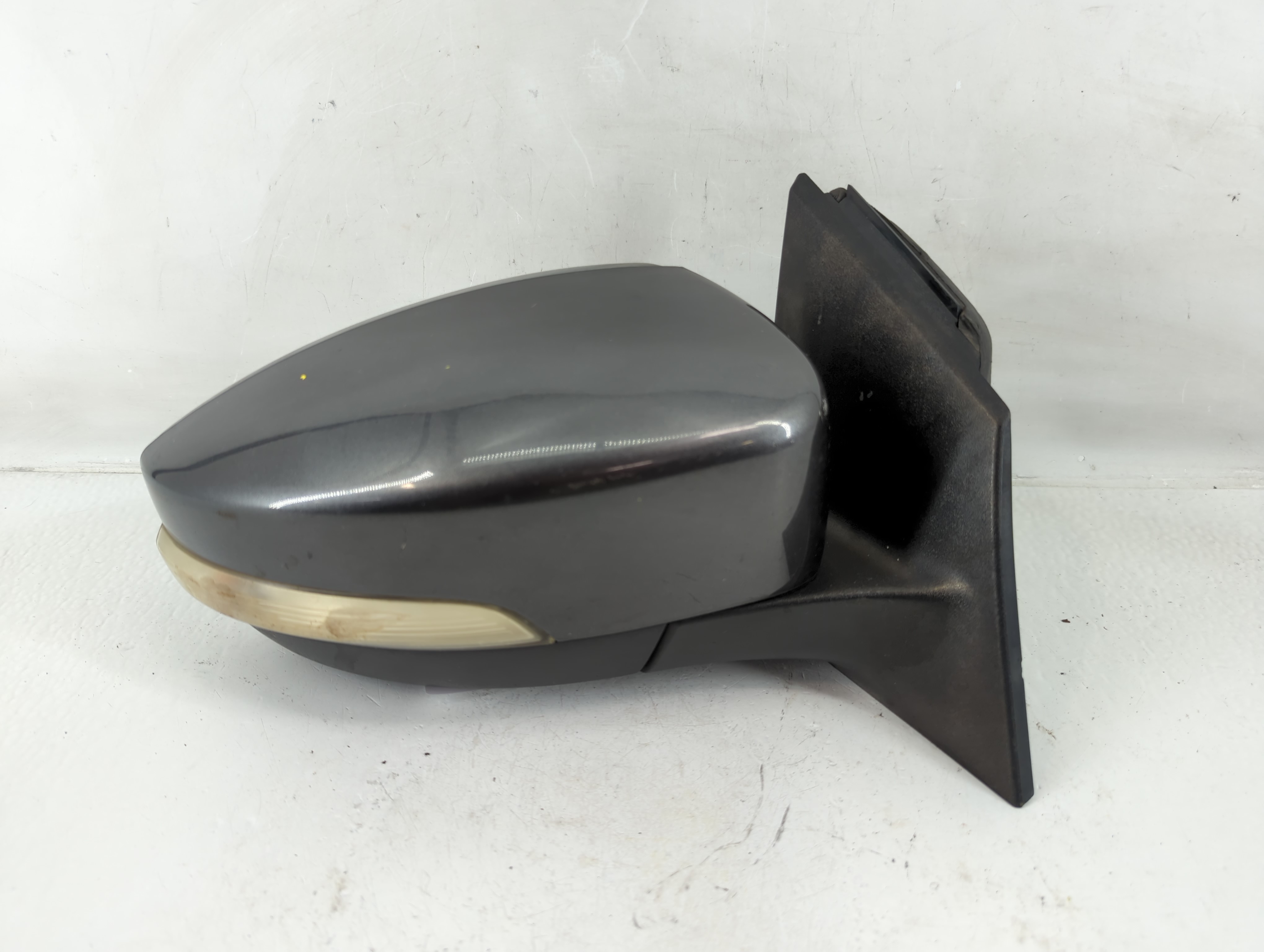 2012-2014 Ford Focus Passenger Right Side View Power Door Mirror Grey 1156850 - Oemusedautoparts1.com