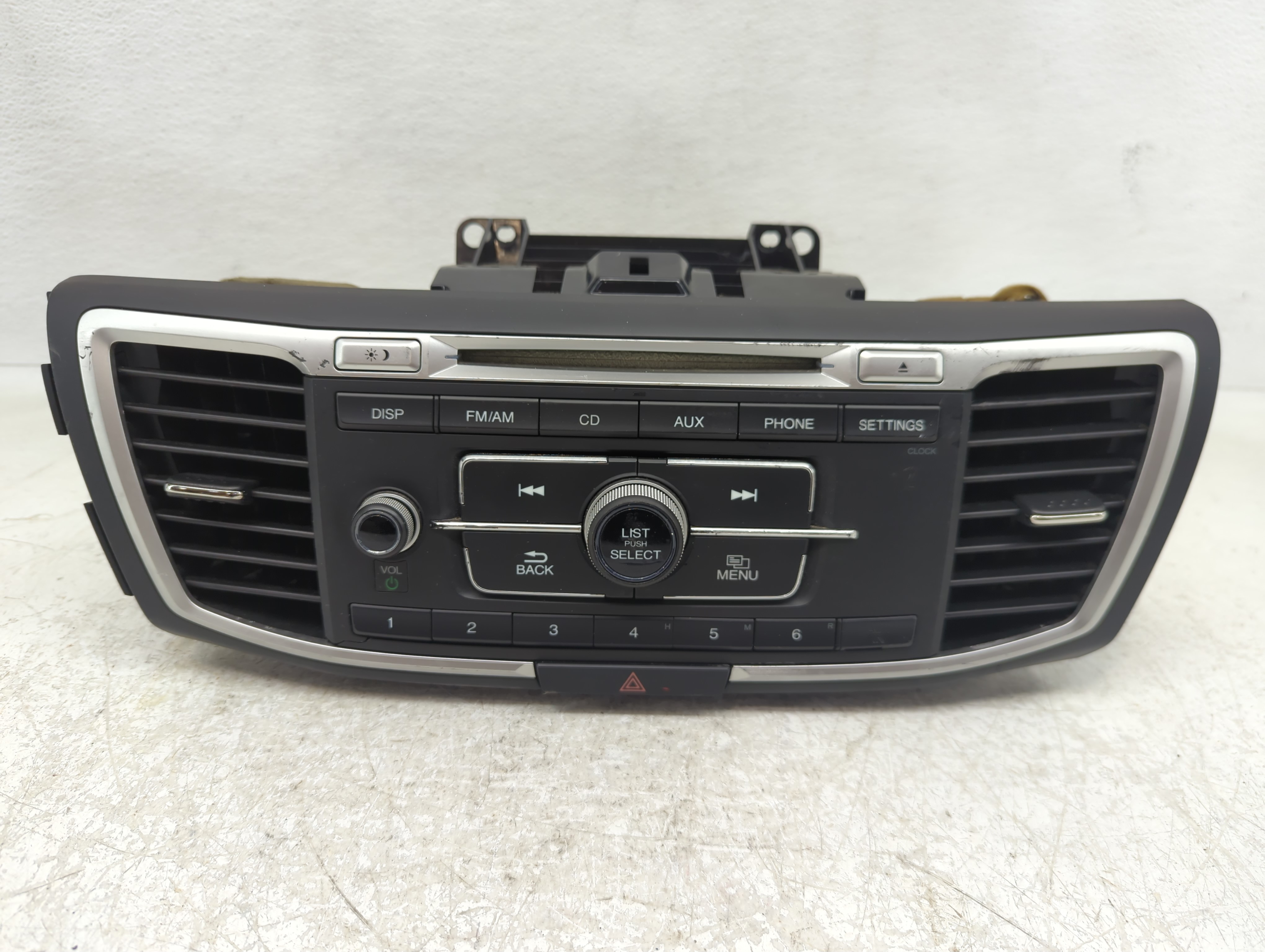2013-2015 Honda Accord Am Fm Cd Player Radio Receiver 1156917 - Oemusedautoparts1.com