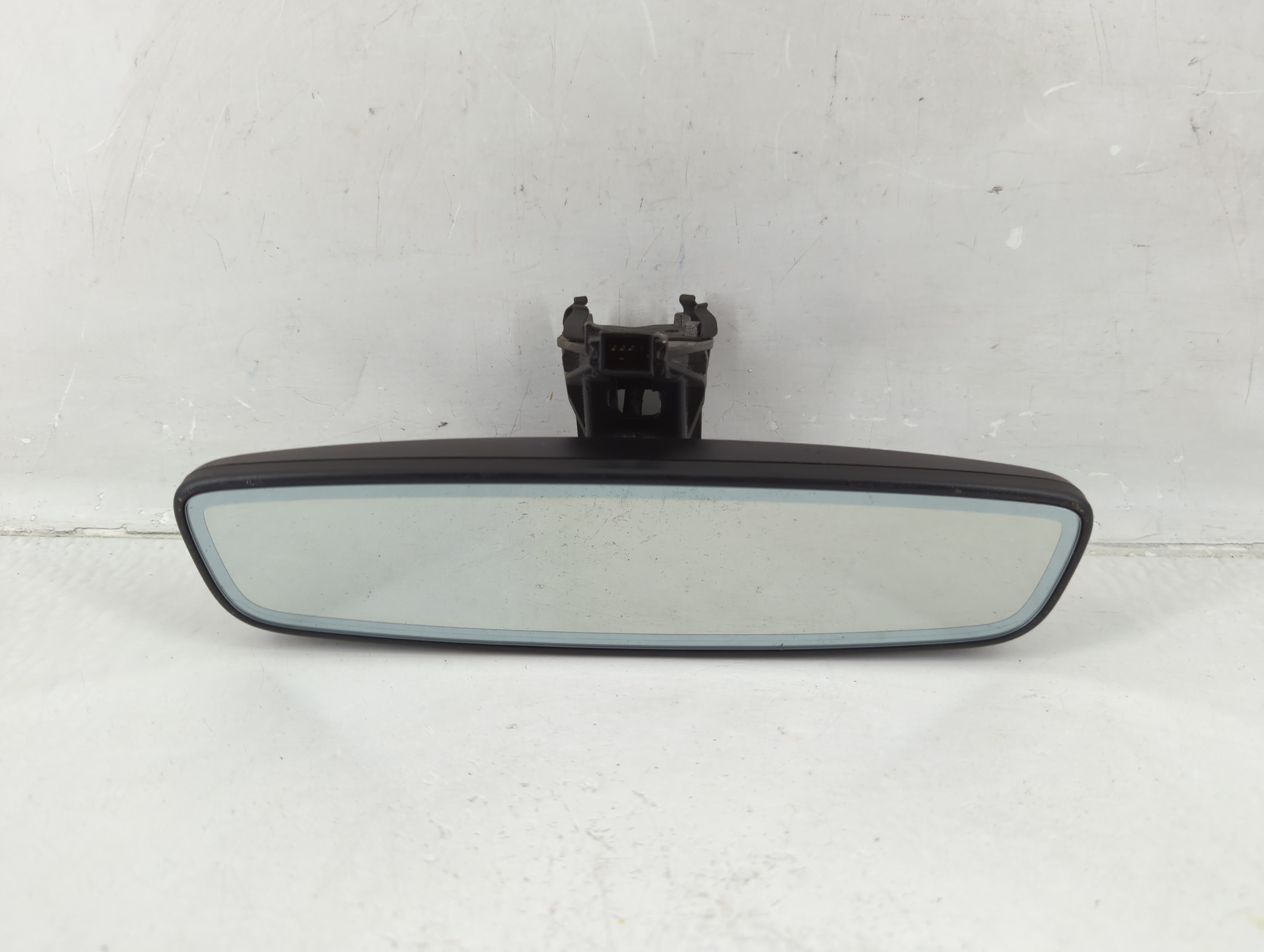 Picture of 2020-2020 Volkswagen Passat Interior Rear View Mirror Oem 1156944