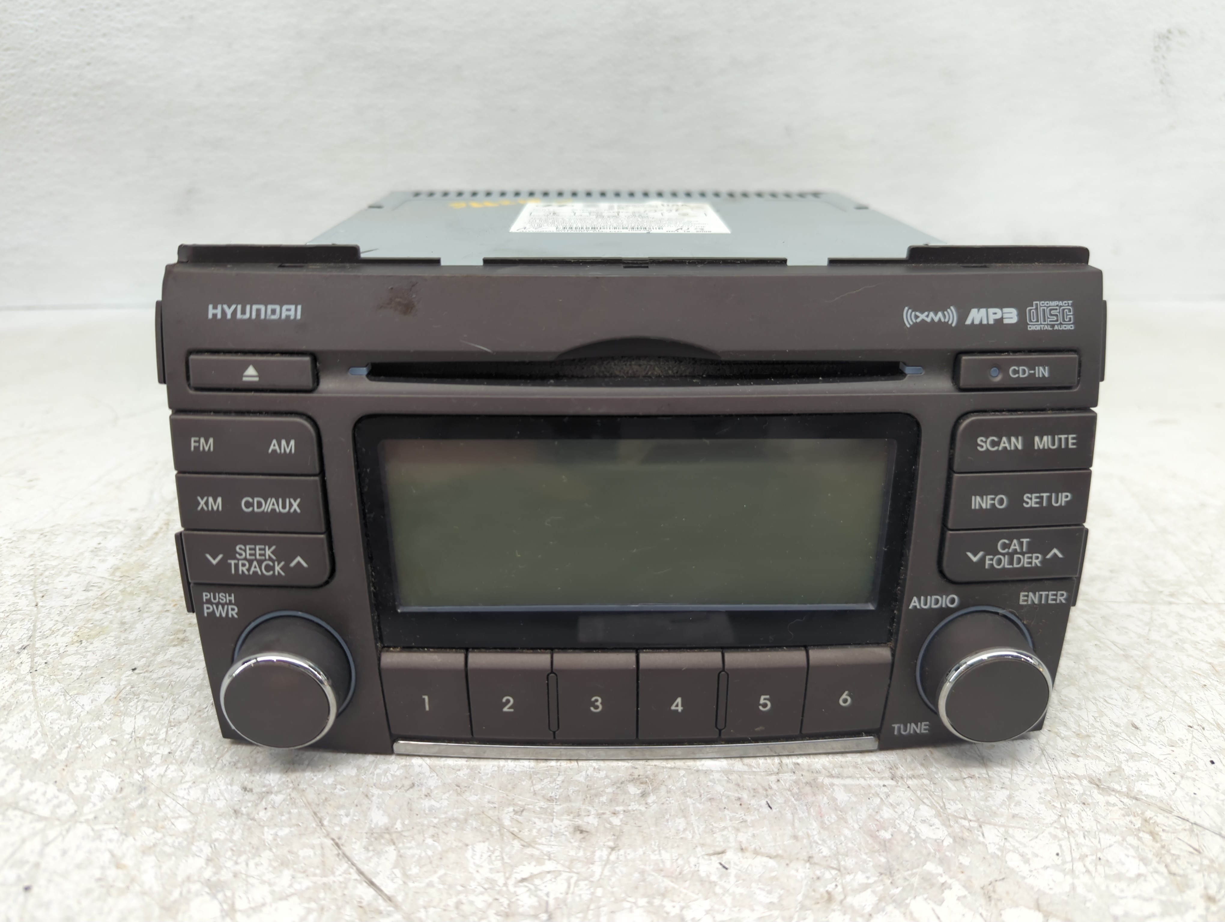 Picture of 2009-2010 Hyundai Sonata Am Fm Cd Player Radio Receiver 1156981