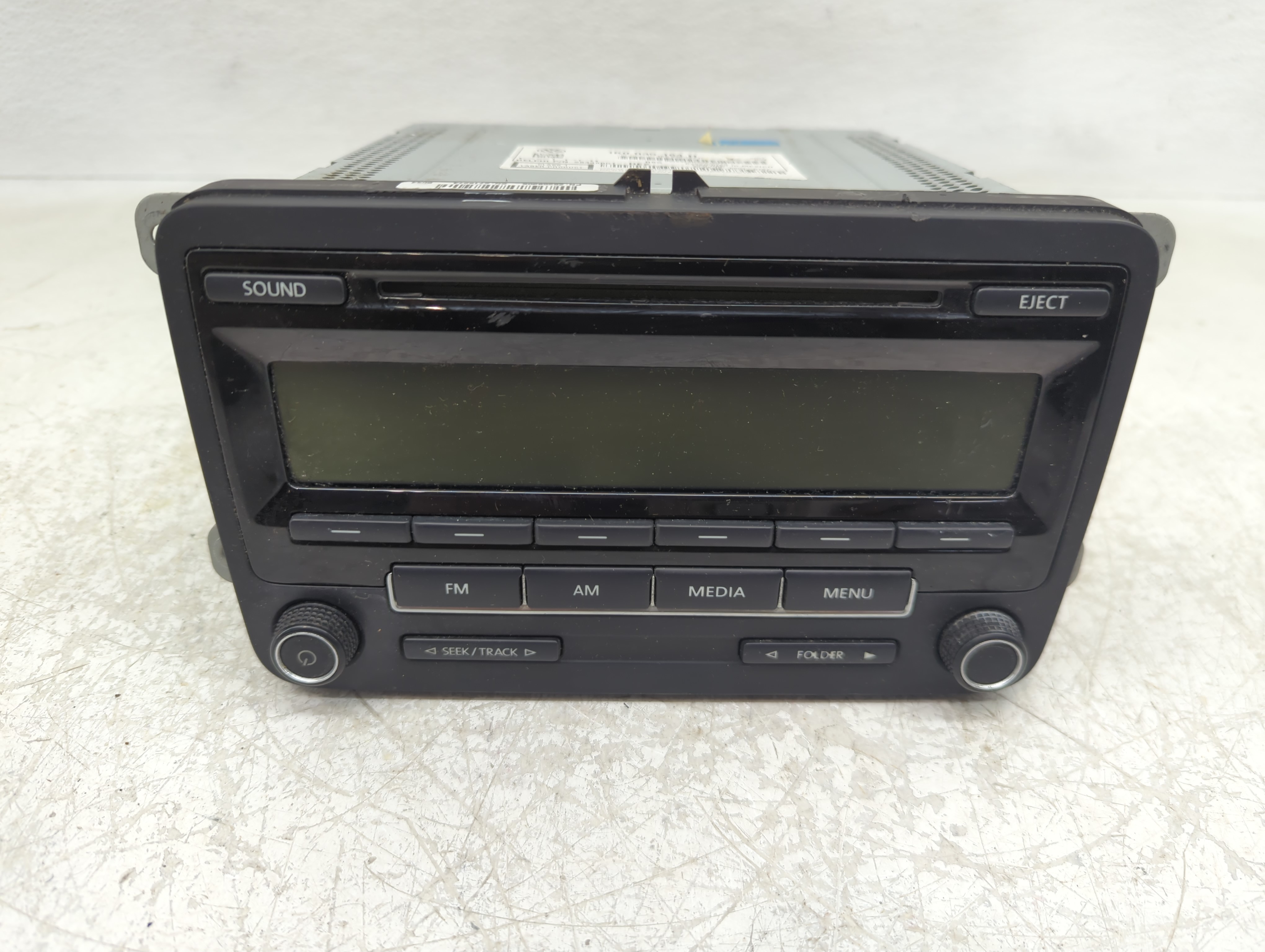 2012-2016 Volkswagen Beetle Am Fm Cd Player Radio Receiver 1156983 - Oemusedautoparts1.com