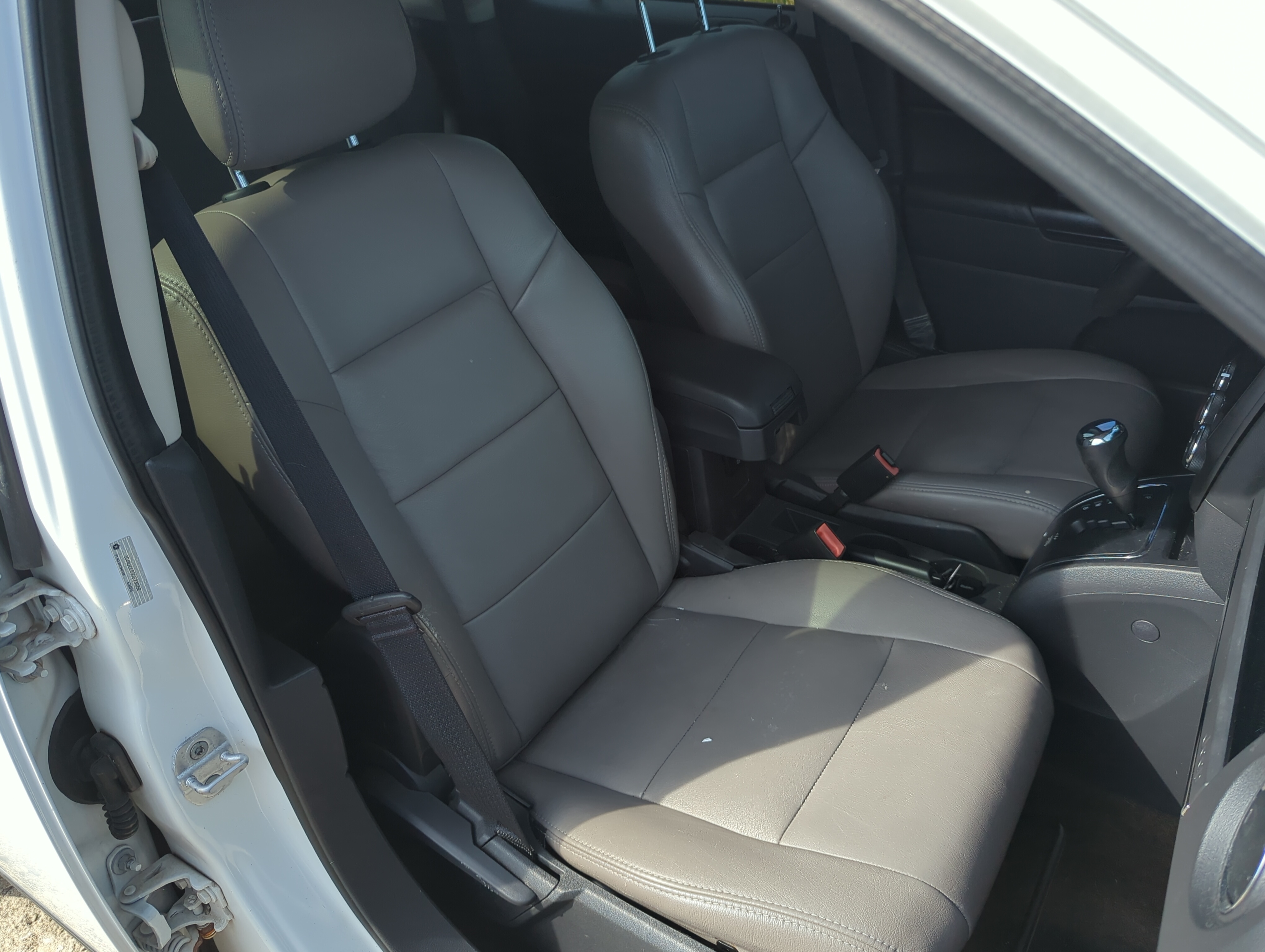 Picture of 2009-2014 Jeep Compass Passenger Front Seat Oem 1157144