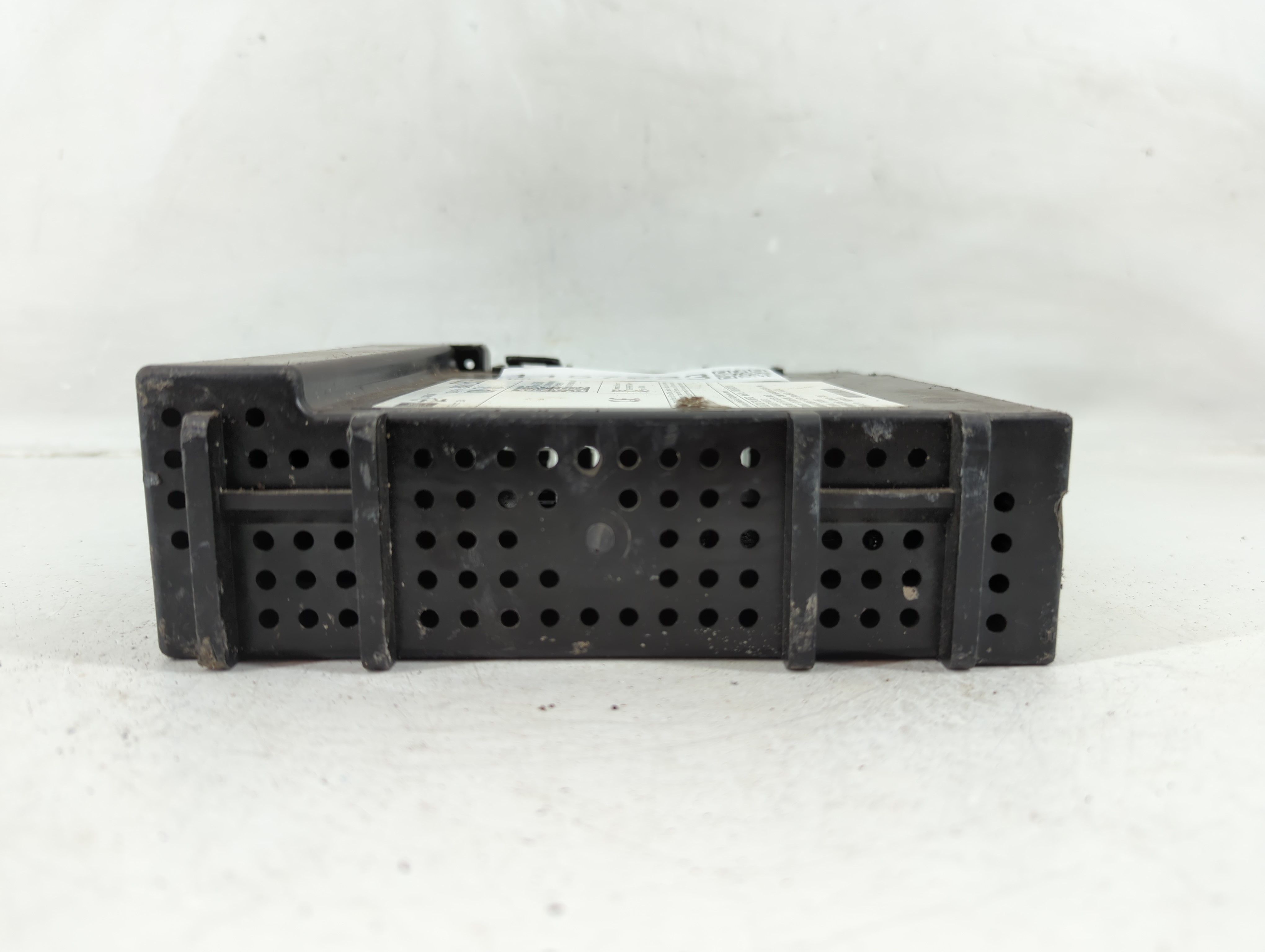 Picture of 2017-2018 Chevrolet Tahoe Am Fm Cd Player Radio Receiver 1157223