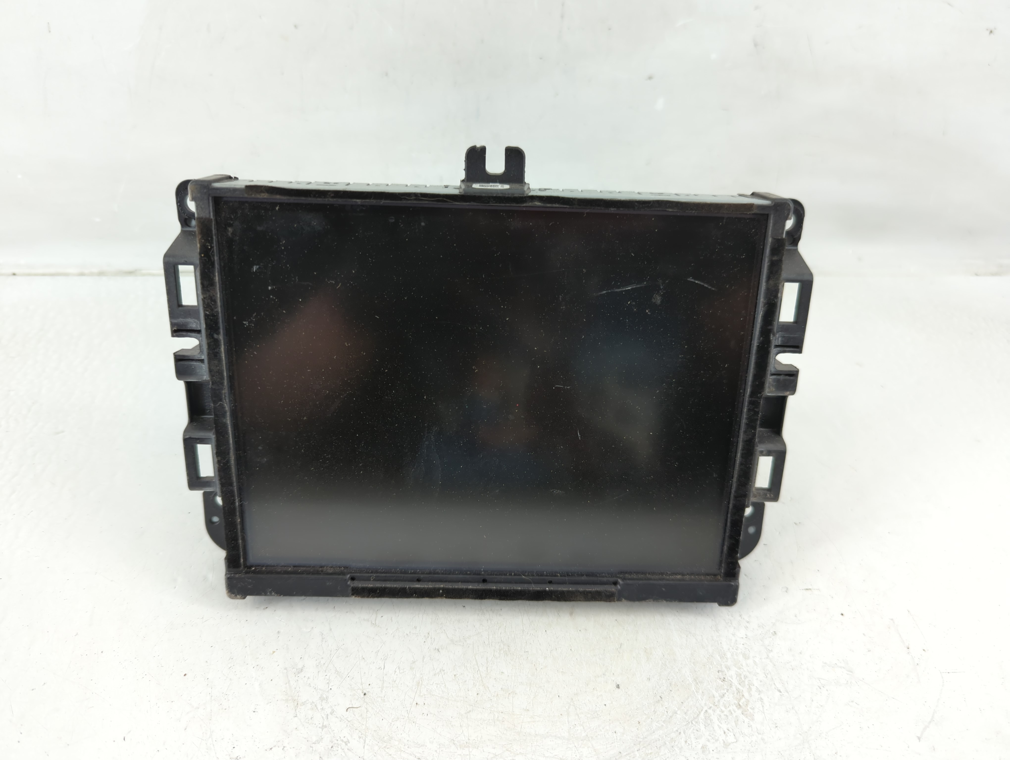 2016-2016 Jeep Grand Cherokee Am Fm Cd Player Radio Receiver 1157248 - Oemusedautoparts1.com