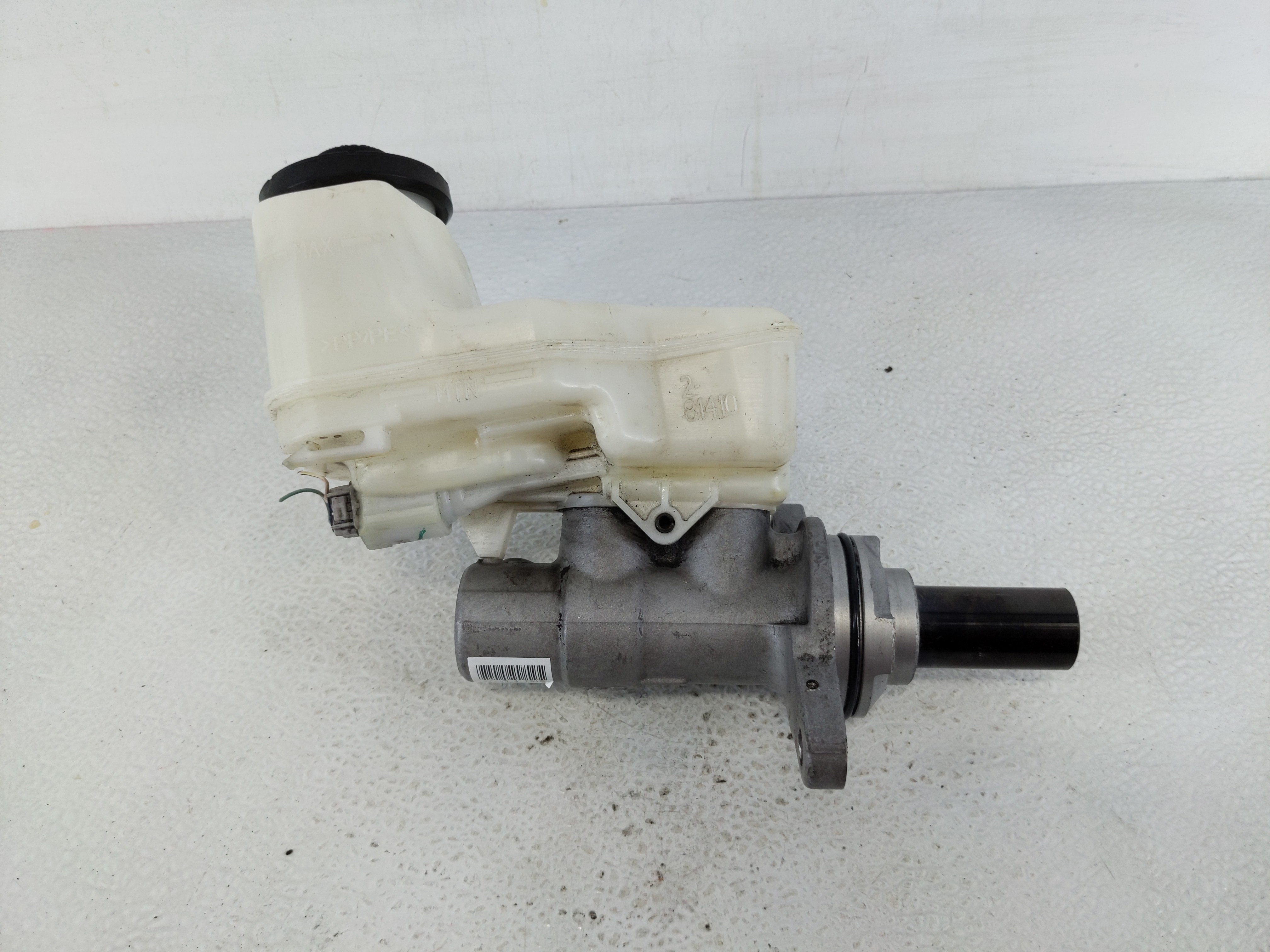 2018-2022 Toyota Camry Brake Master Cylinder 1157259 - Oemusedautoparts1.com