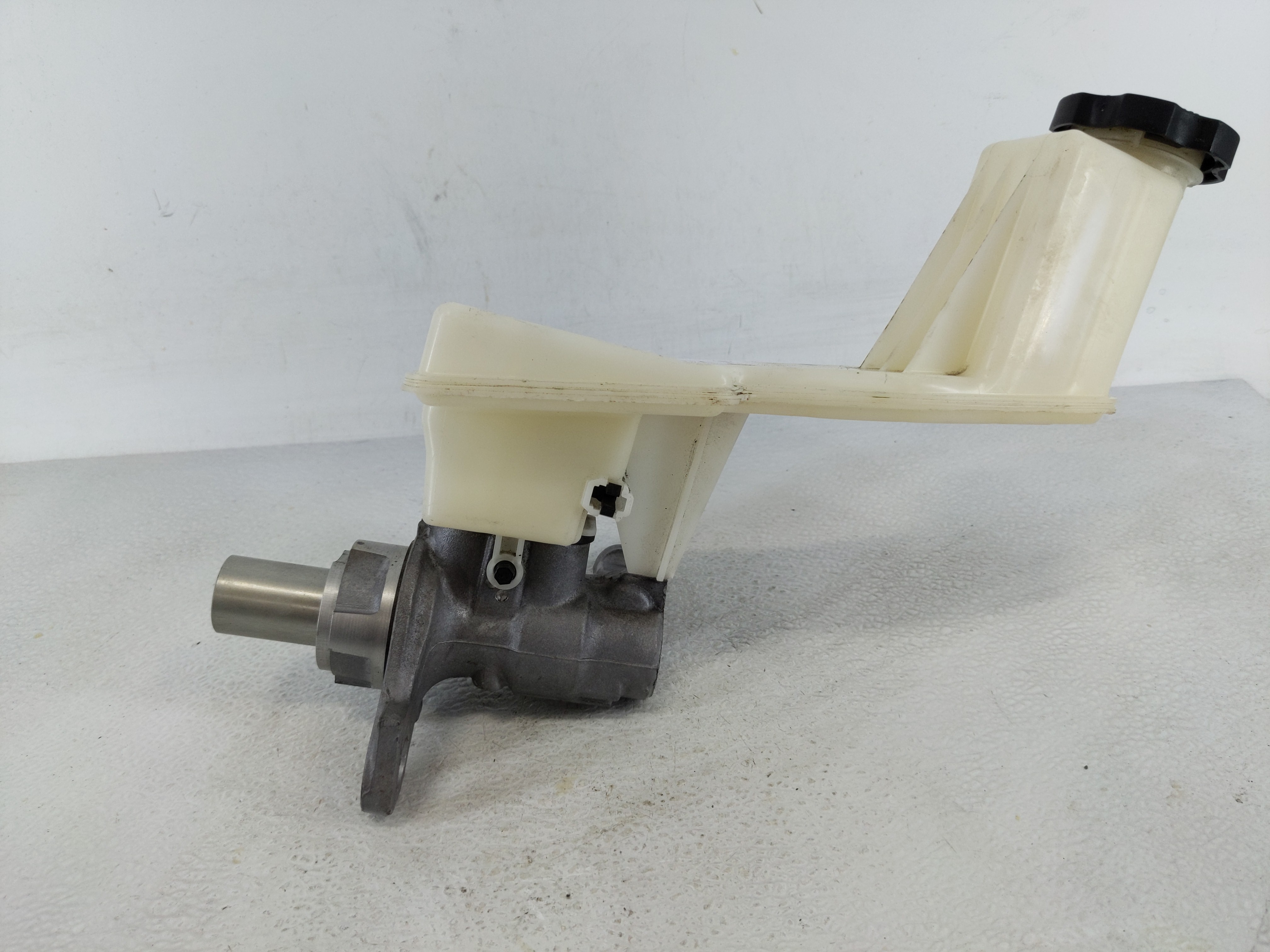 Picture of 2018-2022 Chevrolet Traverse Brake Master Cylinder 1157261