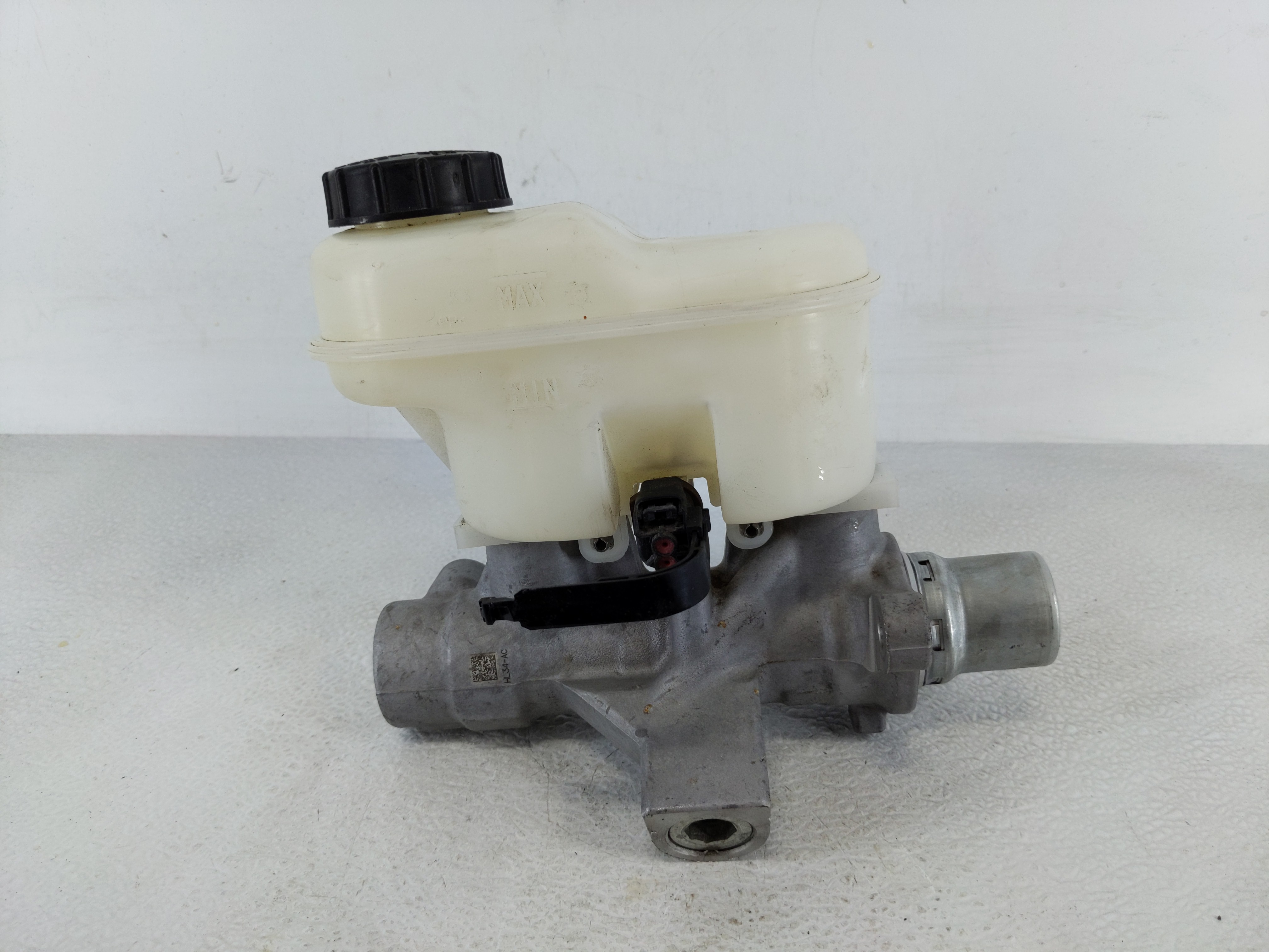 Picture of 2018-2020 Ford F-150 Brake Master Cylinder 1157262