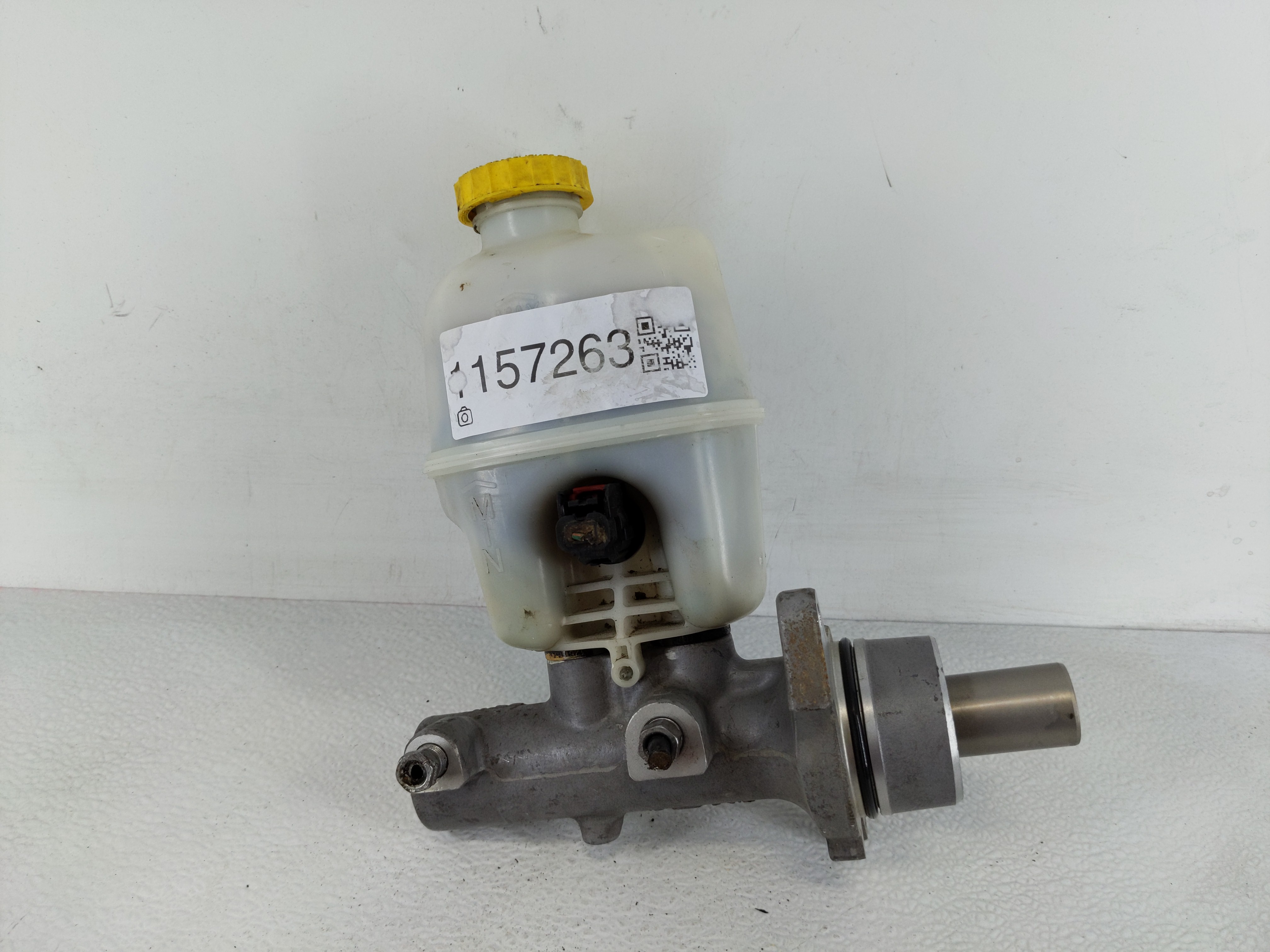 2007-2008 Dodge Ram 1500 Brake Master Cylinder 1157263 - Oemusedautoparts1.com