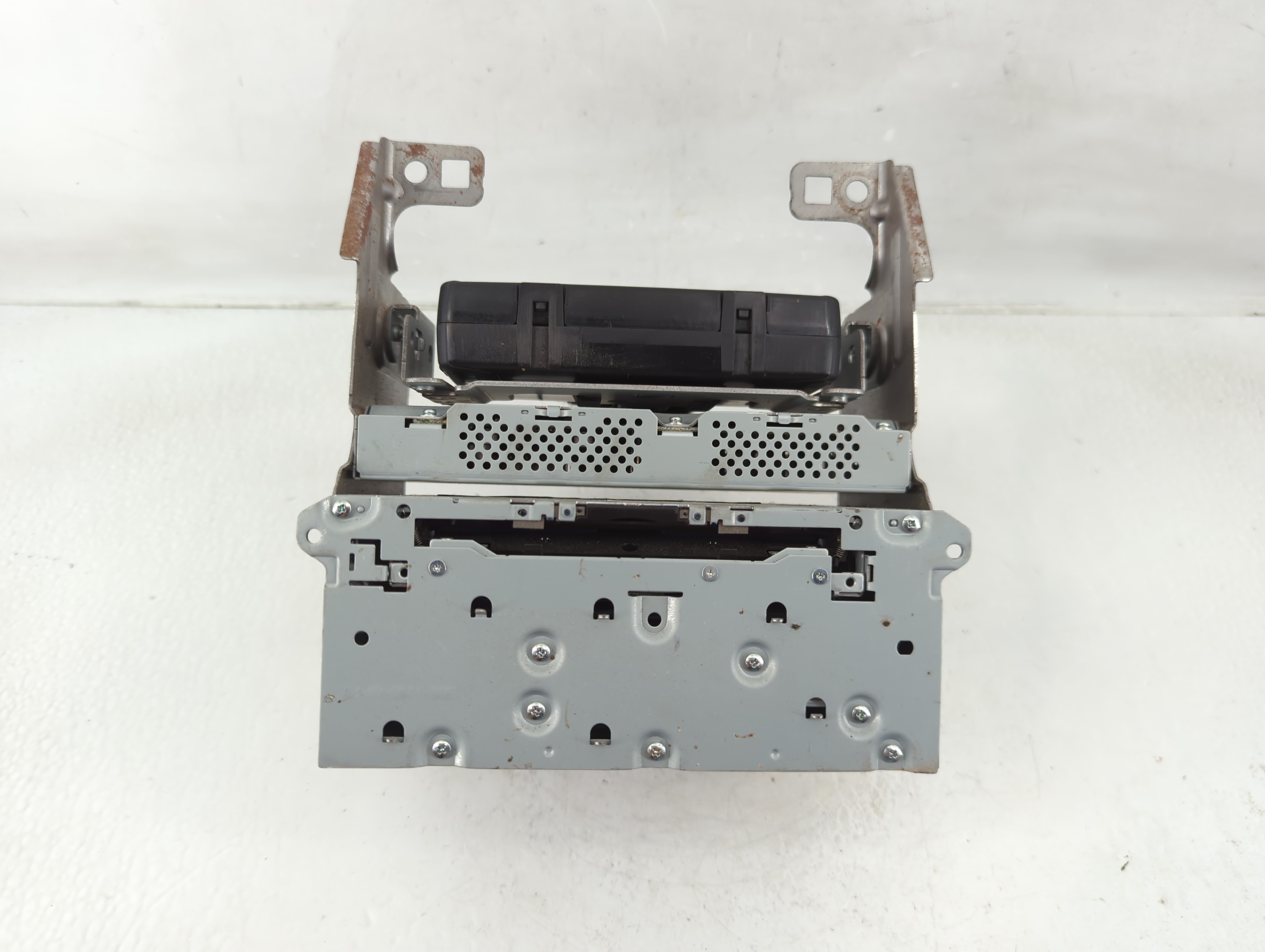 2019-2020 Infiniti Qx50 Am Fm Cd Player Radio Receiver 1157270 - Oemusedautoparts1.com